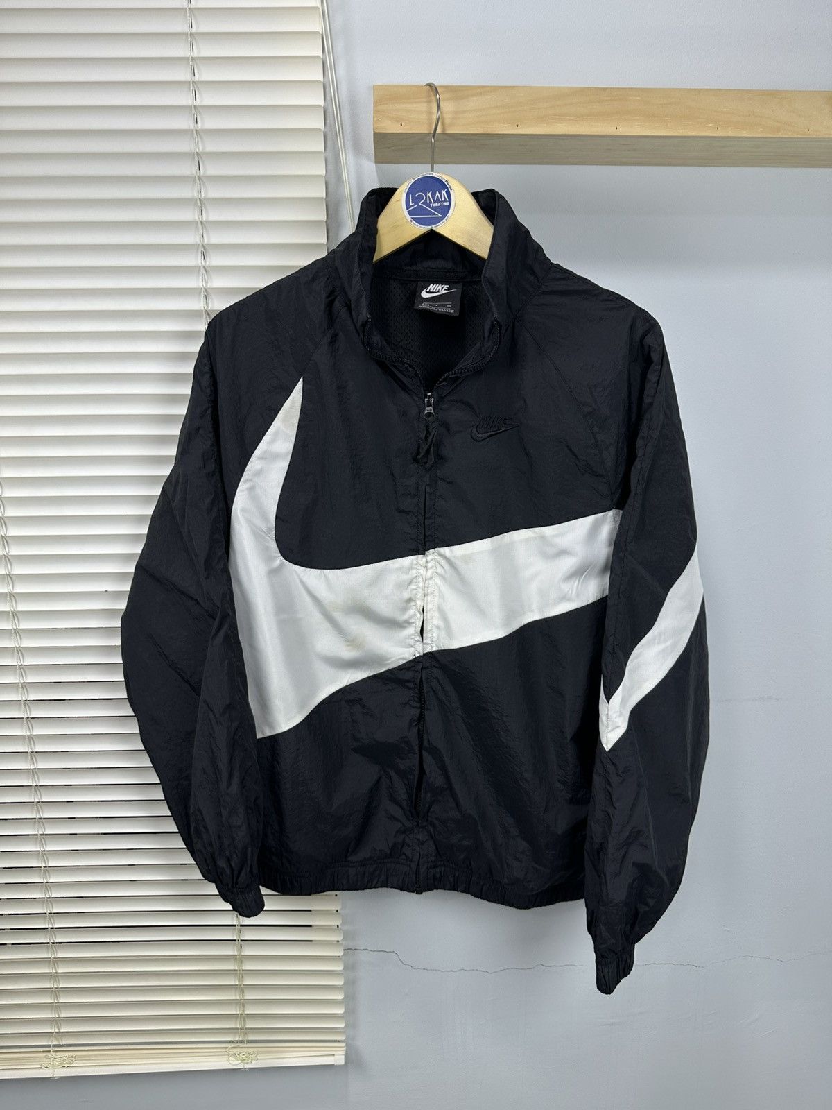 Nike NIKE MEN’S SWOOSH WINDBREAKER Size US M / EU 48-50 / 2 - 1 Thumbnail