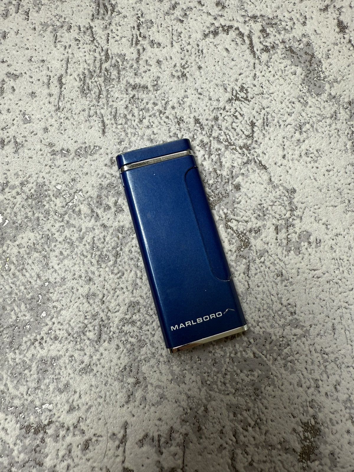Marlboro Y2K ELEGANCE MARLBORO GEOMETRIC METAL PUNK ROCK LIGHTER Size ONE SIZE - 1 Thumbnail