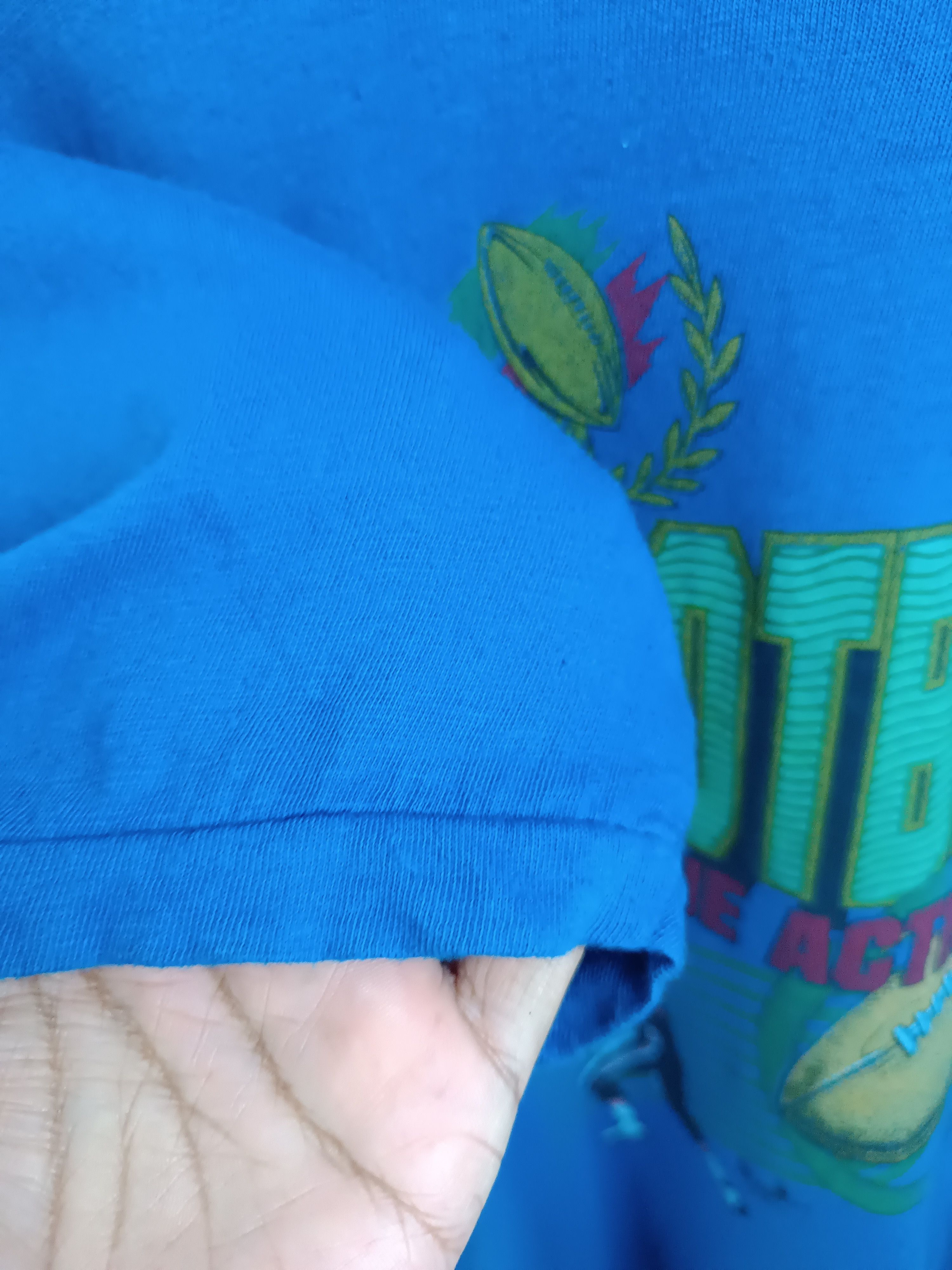 Vintage VINTAGE 90'S BOXY HAWAII FOOTBALL LEAGUE ACTION T VERY RARE Size US L / EU 52-54 / 3 - 10 Thumbnail