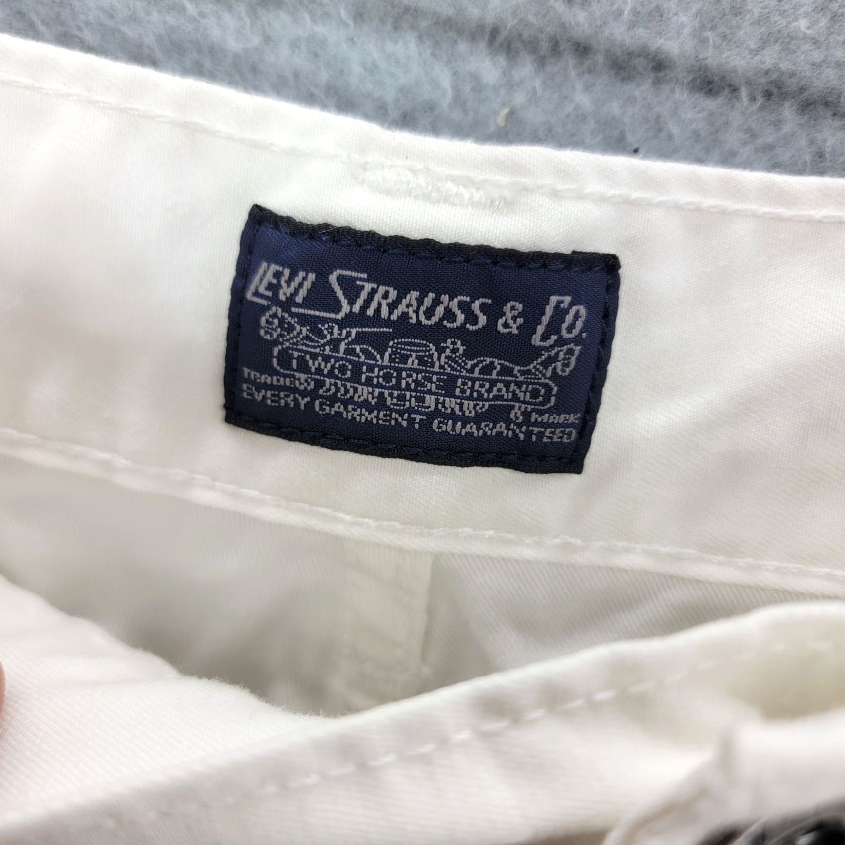 Levi's Levi's Shorts Mens 42 Carrier Cargo baggy White Cotton Y2K Size US 42 / EU 58 - 5 Thumbnail