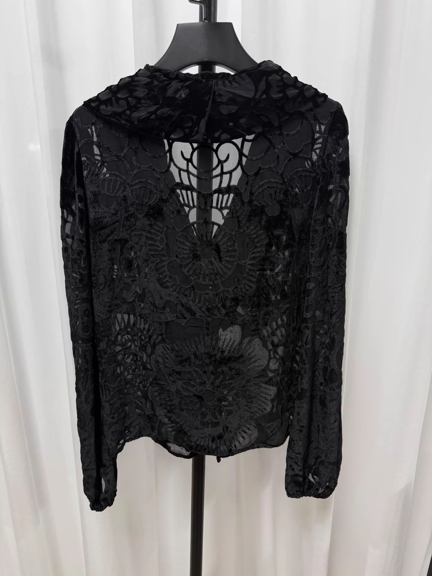 Vivienne Tam Vivienne Tam Black Long-Sleeve Lace Top 4 Size S / US 4 / IT 40 - 5 Thumbnail