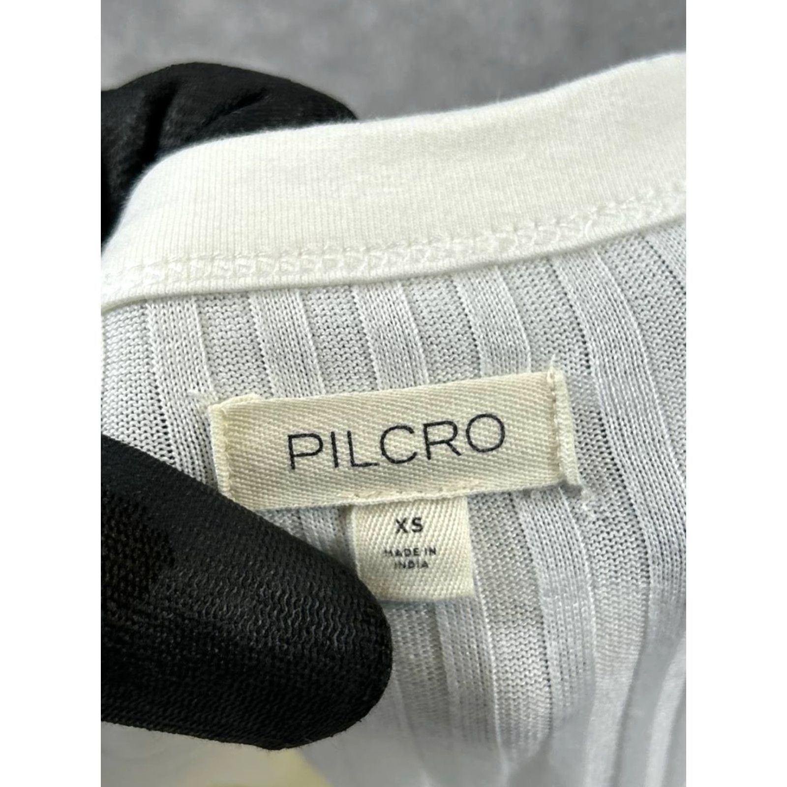 Vintage VINTAGE Pilcro Women’s Blouse XS White Cotton Casual Scoop Neck Long Sleeve Button Top Size XS / US 0-2 / IT 36-38 - 3 Thumbnail