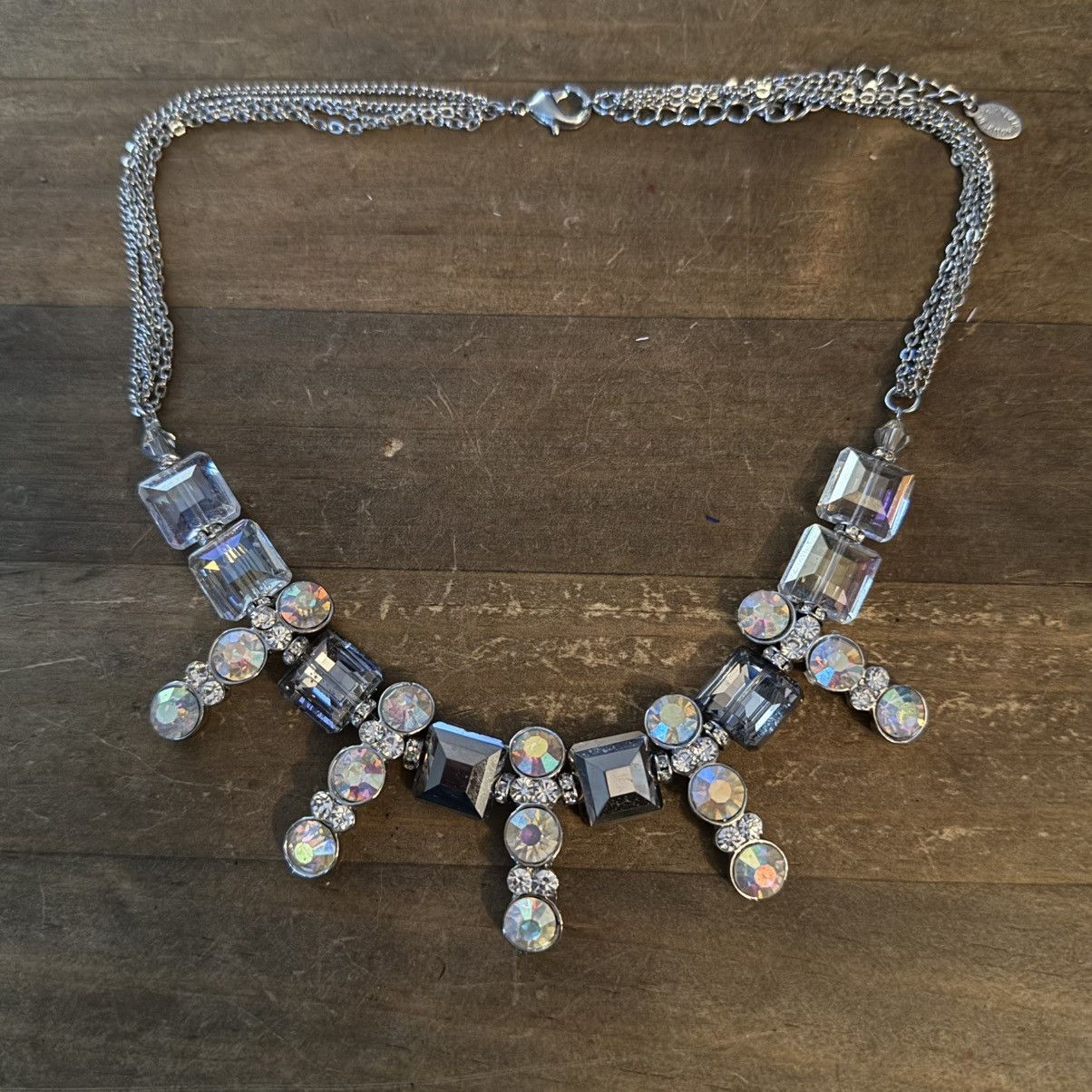 Other Ali Khan silver tone AB crystal statement necklace Size ONE SIZE - 2 Thumbnail