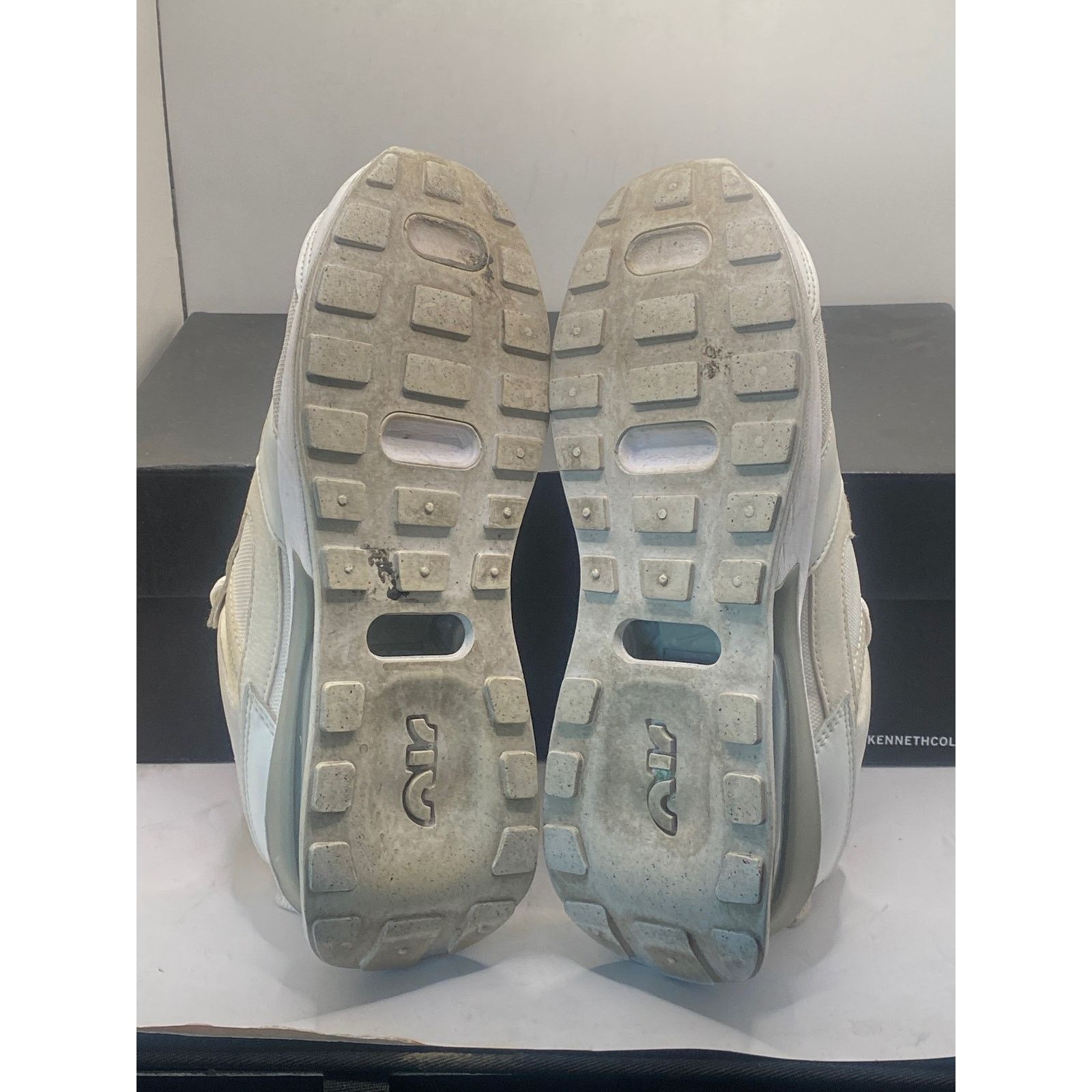 Nike Nike Air Max Pre-Day Phantom-Summit White DM0001 100-US7 Wmn Size US 7 / IT 37 - 5 Thumbnail