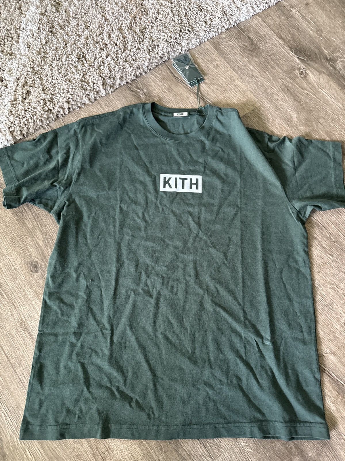 Kith Kith vitality exclusive T shirt green scarab with pin Size US L / EU 52-54 / 3 - 1 Thumbnail