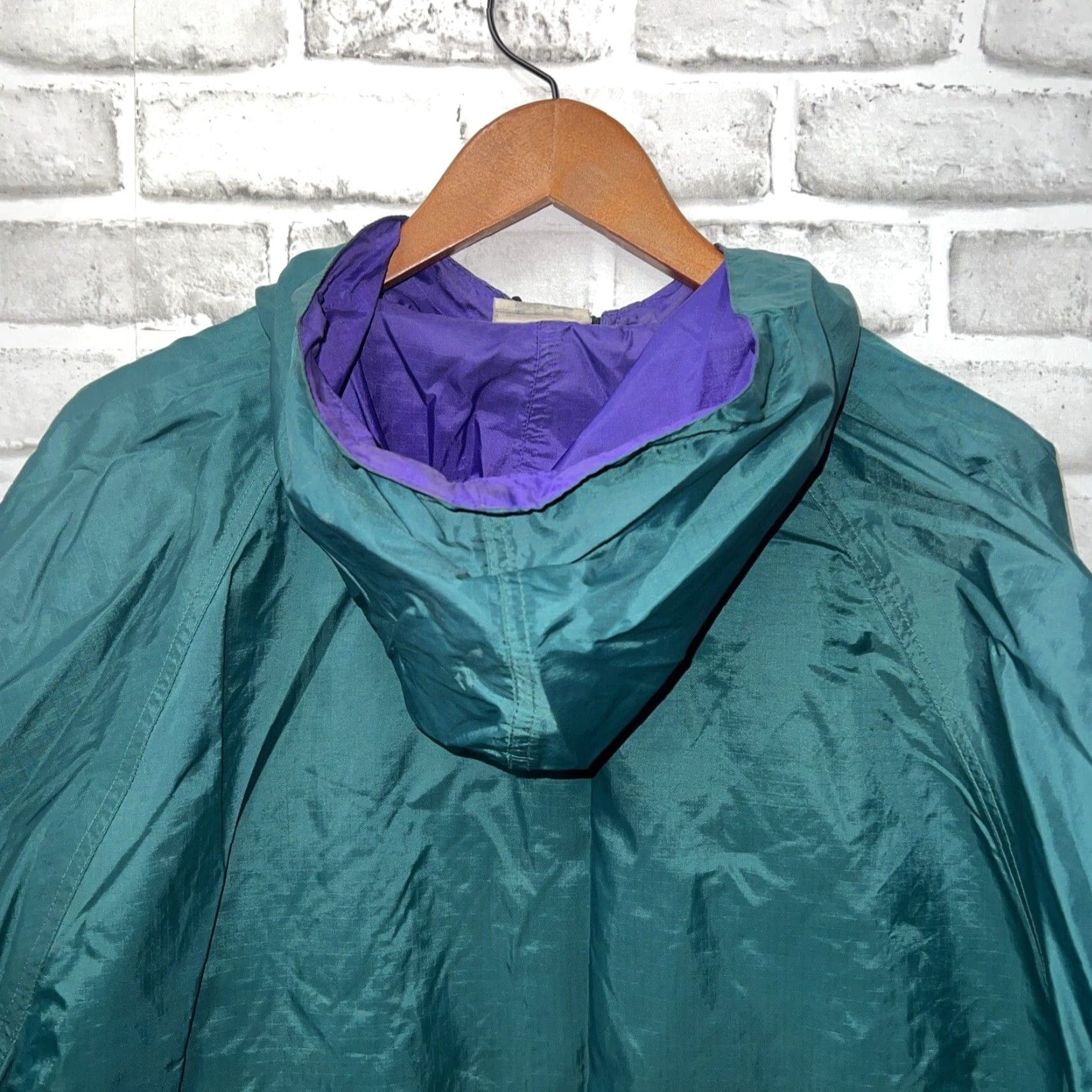 Helly Hansen Helly Hansen Mens Green Nylon Windbreaker Full Zip Jacket Medium Size US M / EU 48-50 / 2 - 5 Thumbnail