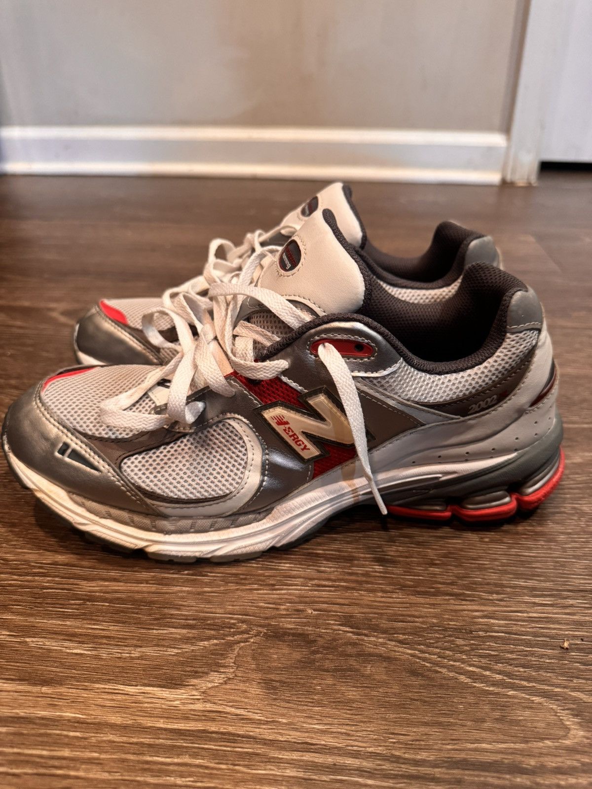 New Balance 2002r’ Sliver and Metallic Team Red Size US 10 / EU 43 - 1 Thumbnail