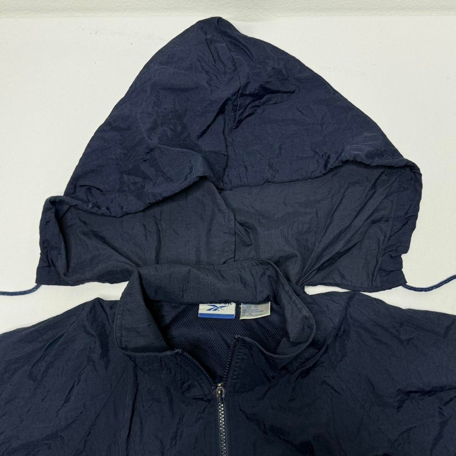 Reebok Reebok Navy Windbreaker Jacket XL Vintage Hooded Full Zip Size US XL / EU 56 / 4 - 3 Thumbnail