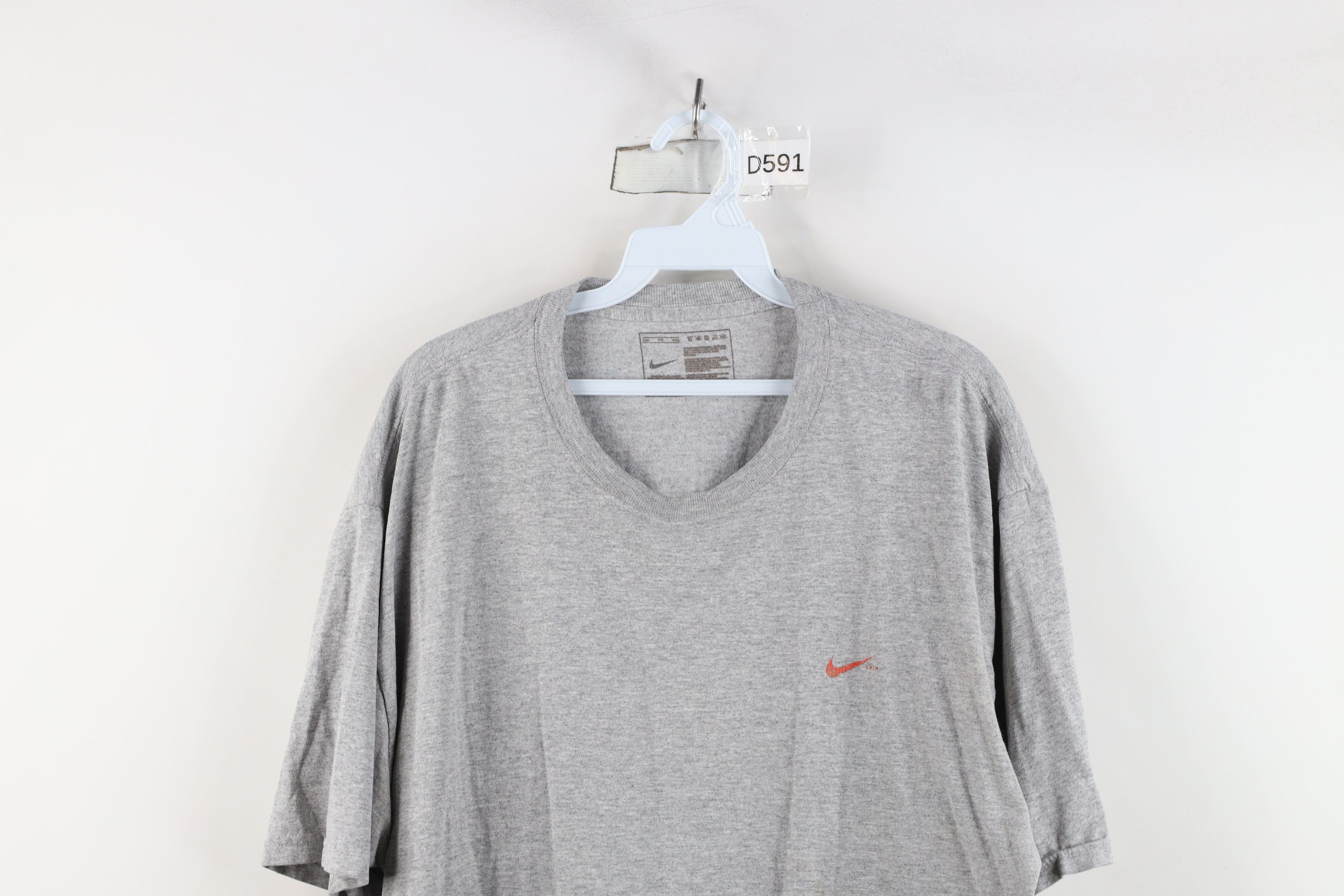 Nike × Vintage Vintage Nike Swim Travis Scott Mini Swoosh T-Shirt Gray Size US XXL / EU 58 / 5 - 2 Thumbnail