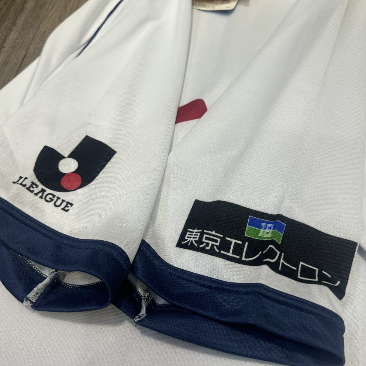 Other Ventforet Kouf 2006 away shirt (bnwt) Size US L / EU 52-54 / 3 - 5 Thumbnail