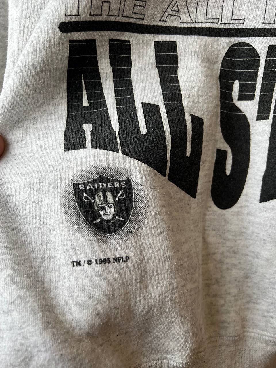 Nutmeg 1994/95 NFL LOS ANGELES RAIDERS LOONEY TUNES TAZ SWEATSHIRT Size US L / EU 52-54 / 3 - 5 Thumbnail