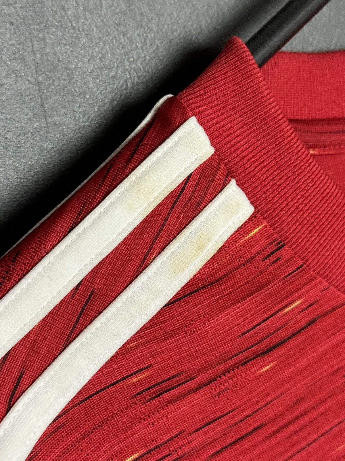 Adidas Manchester United 20/21 Home B. Fernandes Football Jersey Size US M / EU 48-50 / 2 - 7 Thumbnail