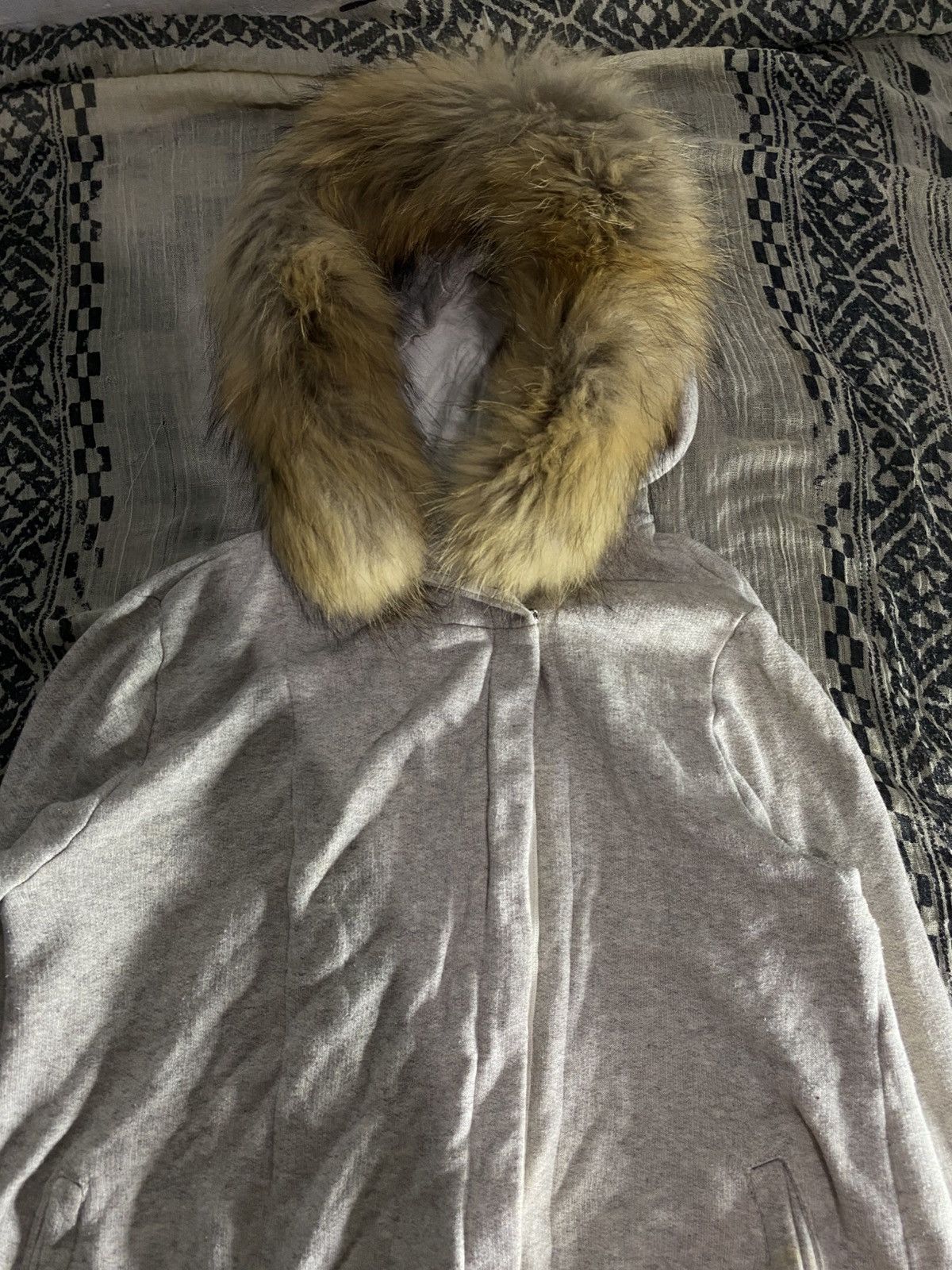 Le Grande Bleu (L.G.B.) Japanese unknwn faux Fur assymmetric punk hoodie Size US S / EU 44-46 / 1 - 3 Thumbnail