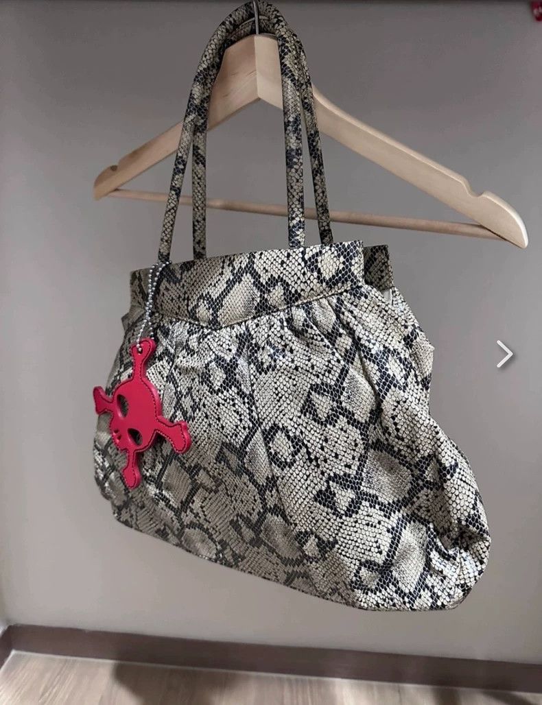 Vivienne Westwood Vivienne Westwood size os Snake skull pendant handbag Size ONE SIZE - 1 Thumbnail