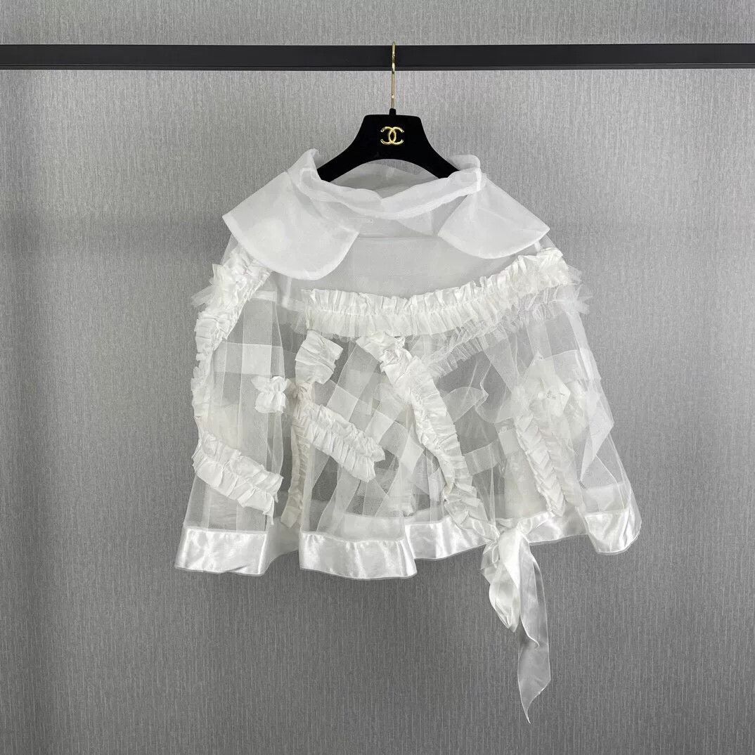 COMME des GARCONS White Lace Cape Coat