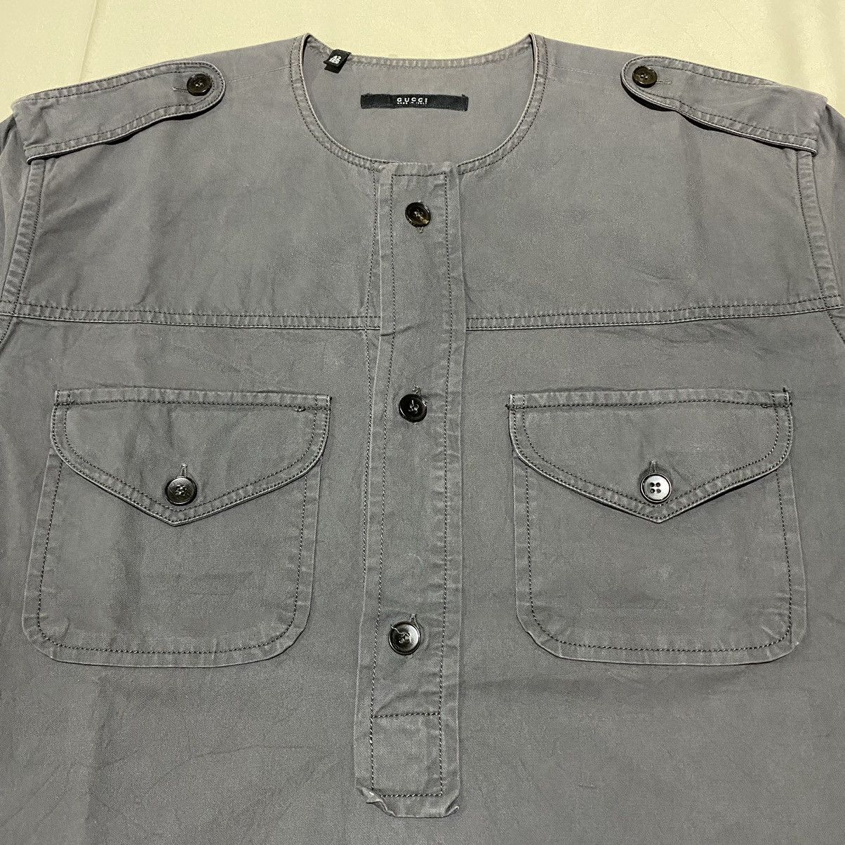 Gucci Vintage Gucci Collarless Shirt Hafl Button Size US L / EU 52-54 / 3 - 3 Thumbnail