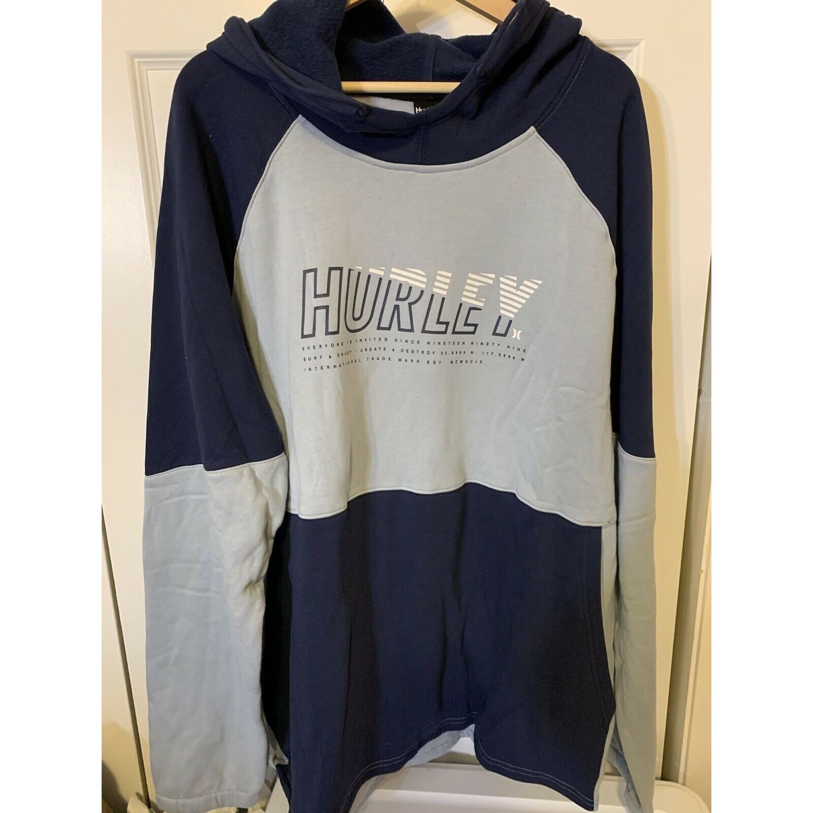 Hurley New Hurley Men's Sz XXL Blue Gray Color Block Pullover Hoodi Size US XXL / EU 58 / 5 - 1 Thumbnail