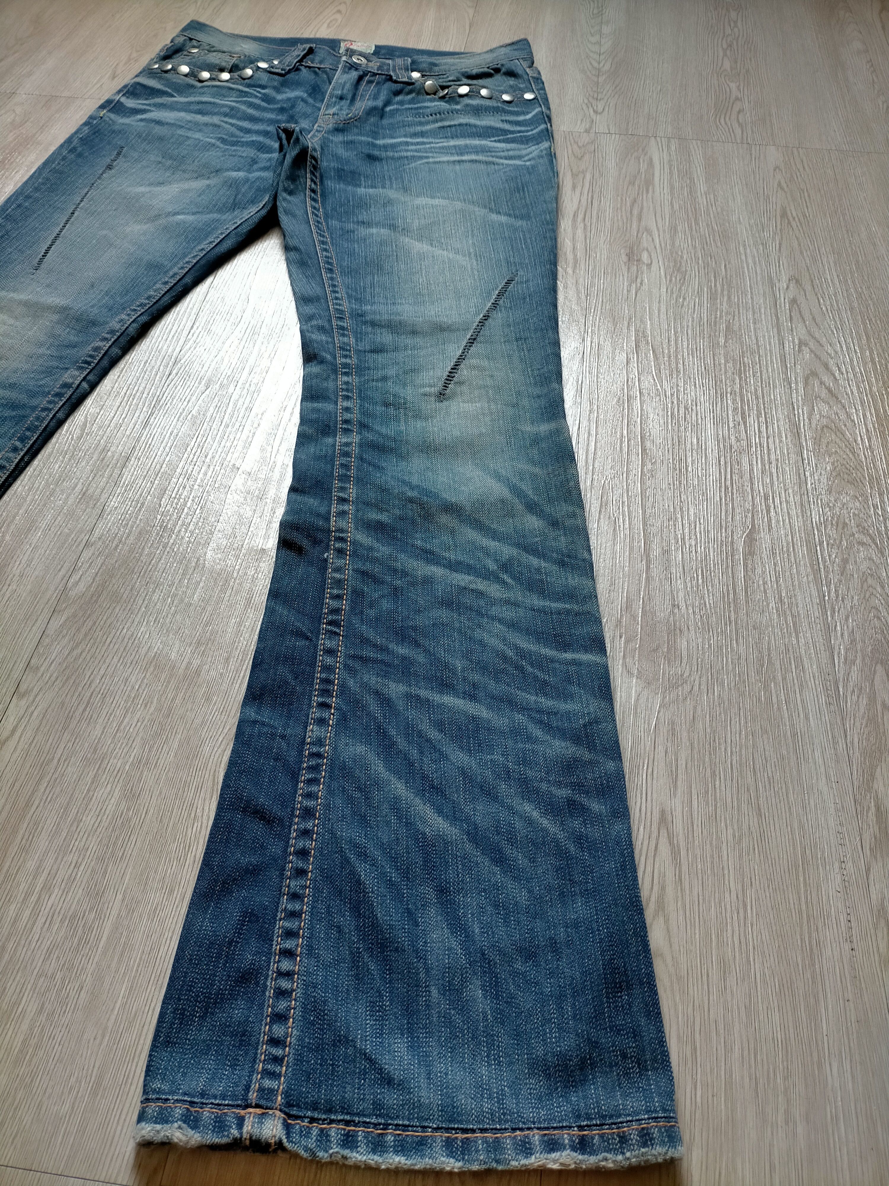Le Grande Bleu (L.G.B.) OzzFirst Pinball Flare Jeans Studded Boot cut denim Size US 31 - 7 Thumbnail