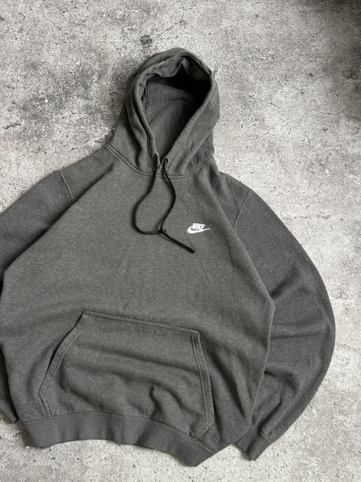 Nike × Vintage Vintage Nike Y2K oversized distressed hoodie Size US L / EU 52-54 / 3 - 5 Thumbnail