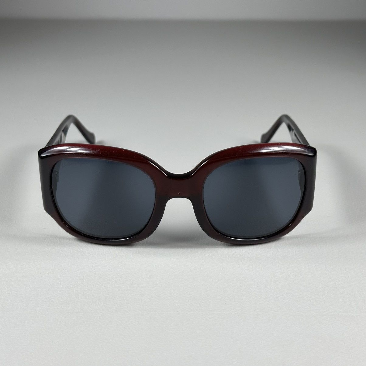 Salvatore Ferragamo Salvatore Ferragamo Burgundy Squared Sunglasses Size ONE SIZE - 1 Thumbnail