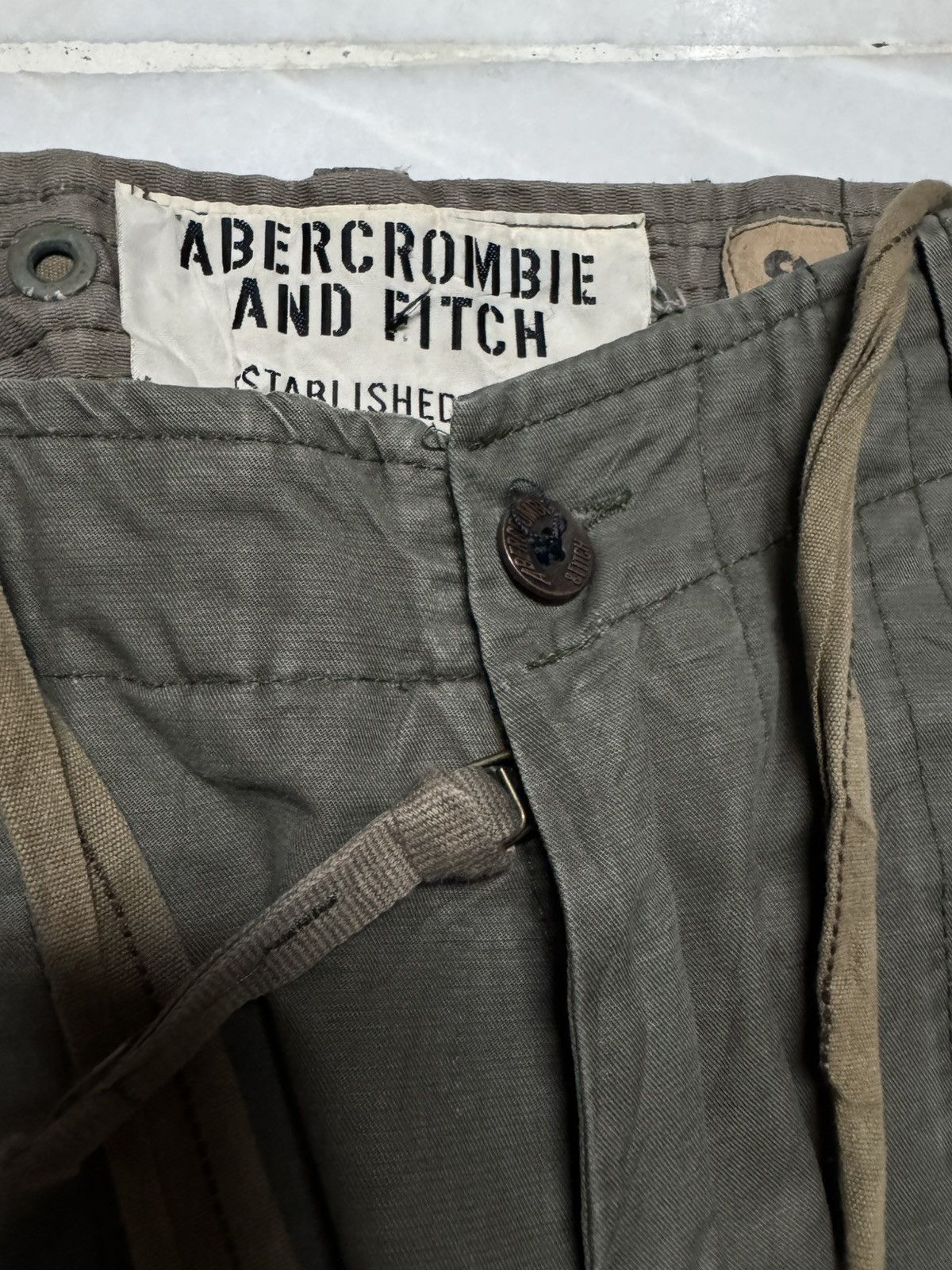 Abercrombie & Fitch Y2K ABERCROMBIE UTILITY MILITARY REG.US.TM CARGO PANTS Size US 34 / EU 50 - 8 Thumbnail