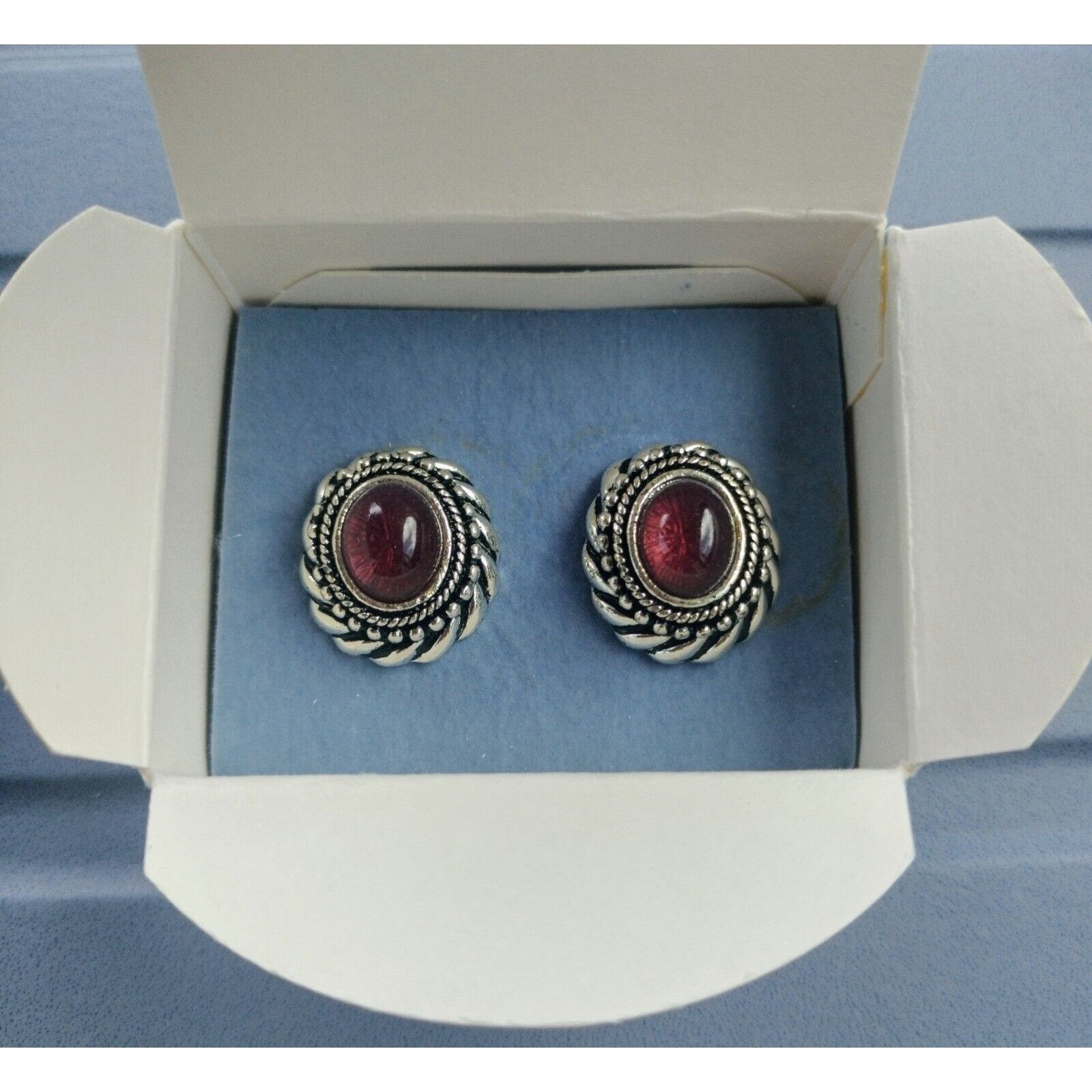 Vintage Avon Vintage Necklace Earrings Set Bold Amethyst Button Silv Size ONE SIZE - 5 Thumbnail