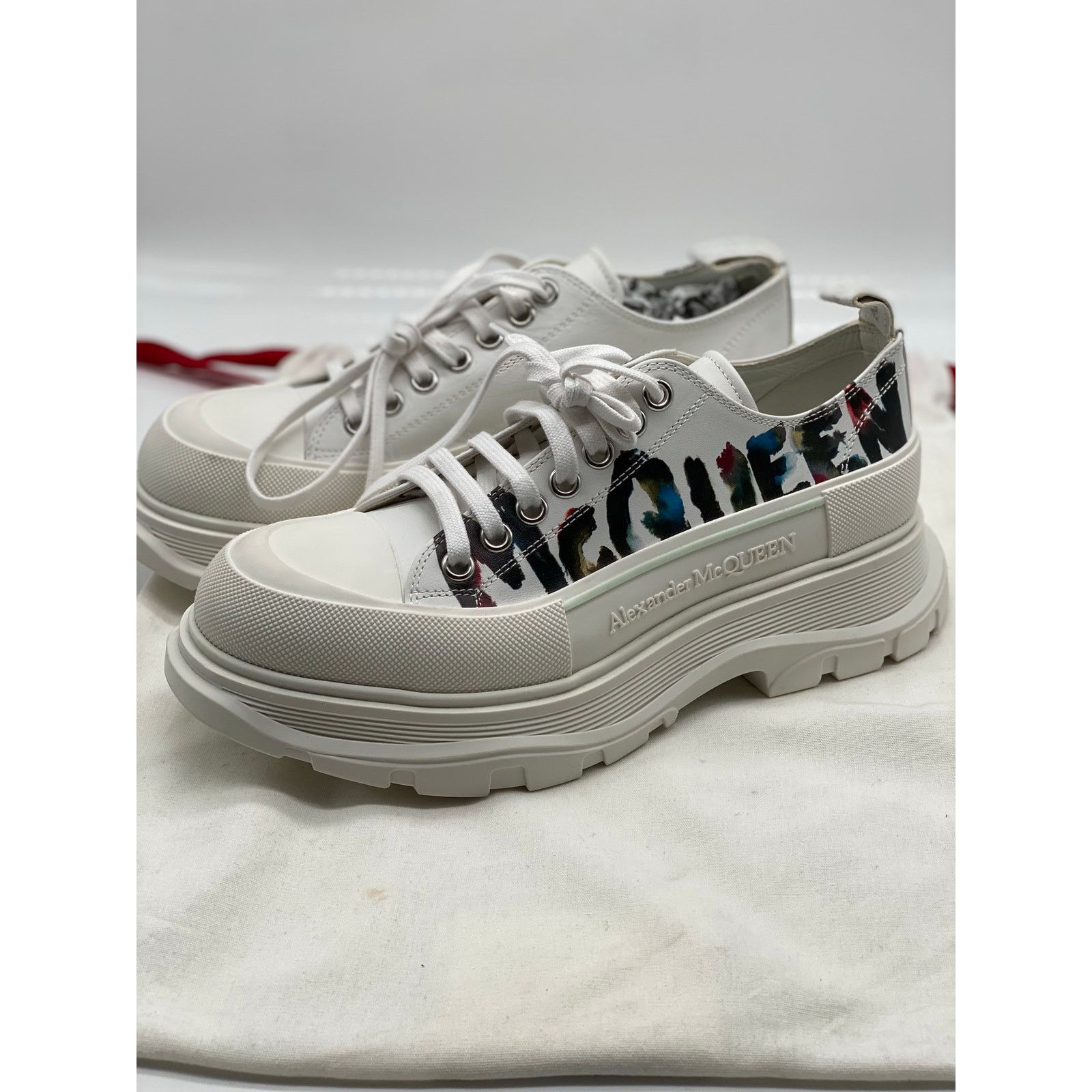 Alexander McQueen Alexander McQueen Tread Slick Low-Top Sneakers sz. 41 EU Size US 8 / EU 41 - 3 Thumbnail