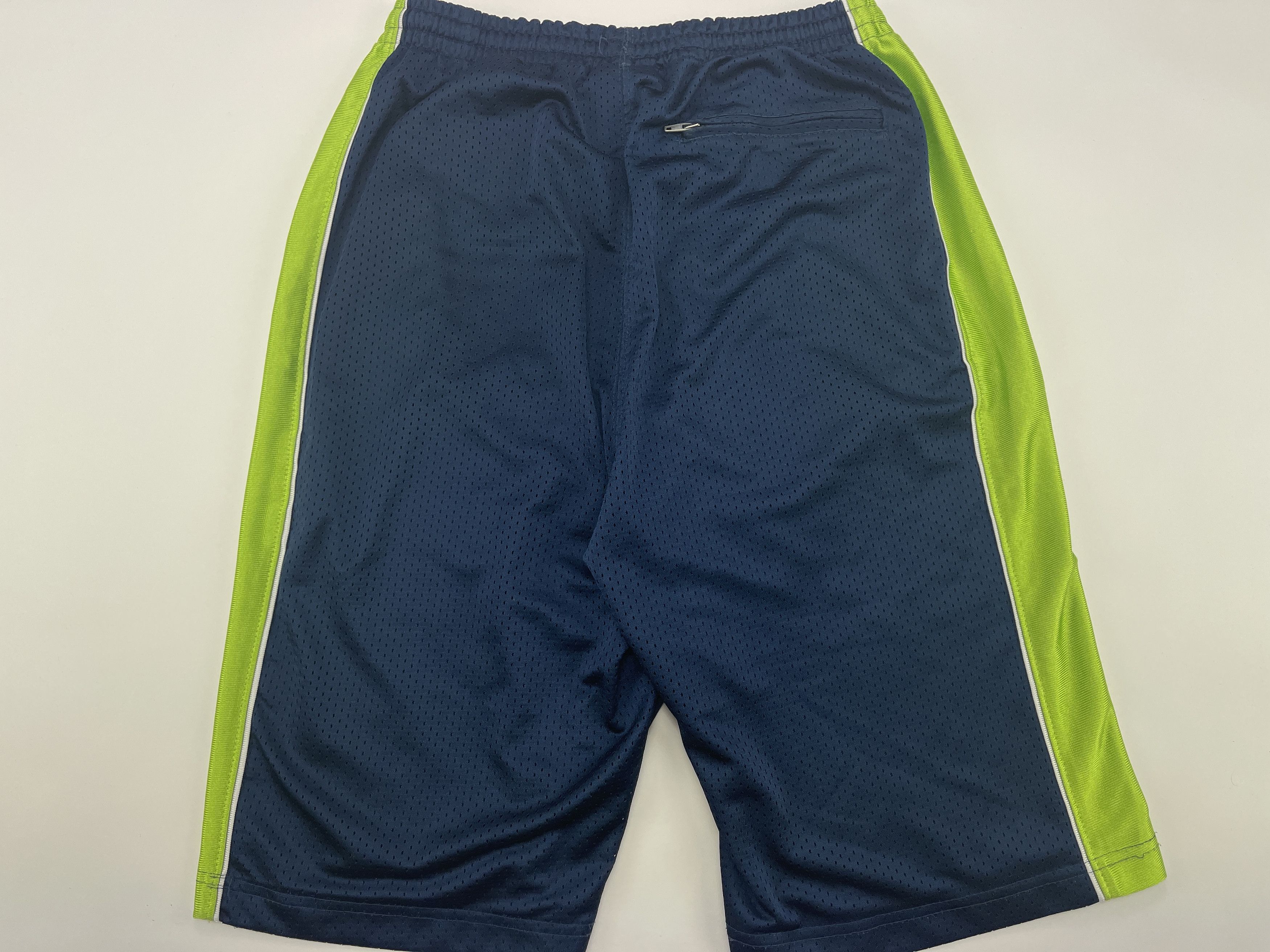 Fubu FUBU jeans shorts vintage baggy hip hop skater Y2K size S 30 Size US 30 / EU 46 - 2 Thumbnail