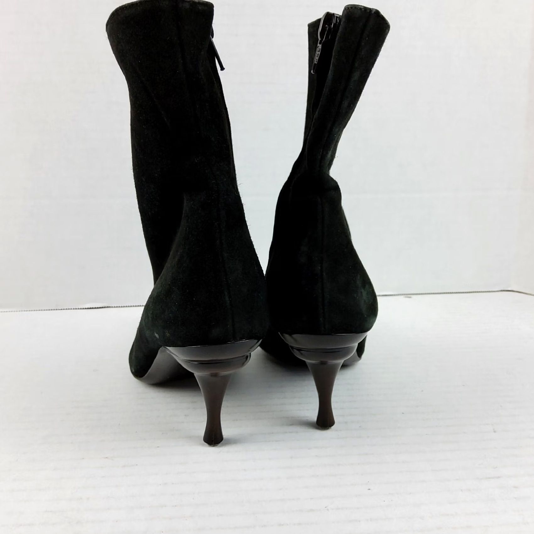 Salvatore Ferragamo VINTAGE Salvatore Ferragamo Black Suede Pointed Toe Heeled Boots 5B Women Shoes Bootie 2.5in Size US 5 / IT 35 - 4 Thumbnail