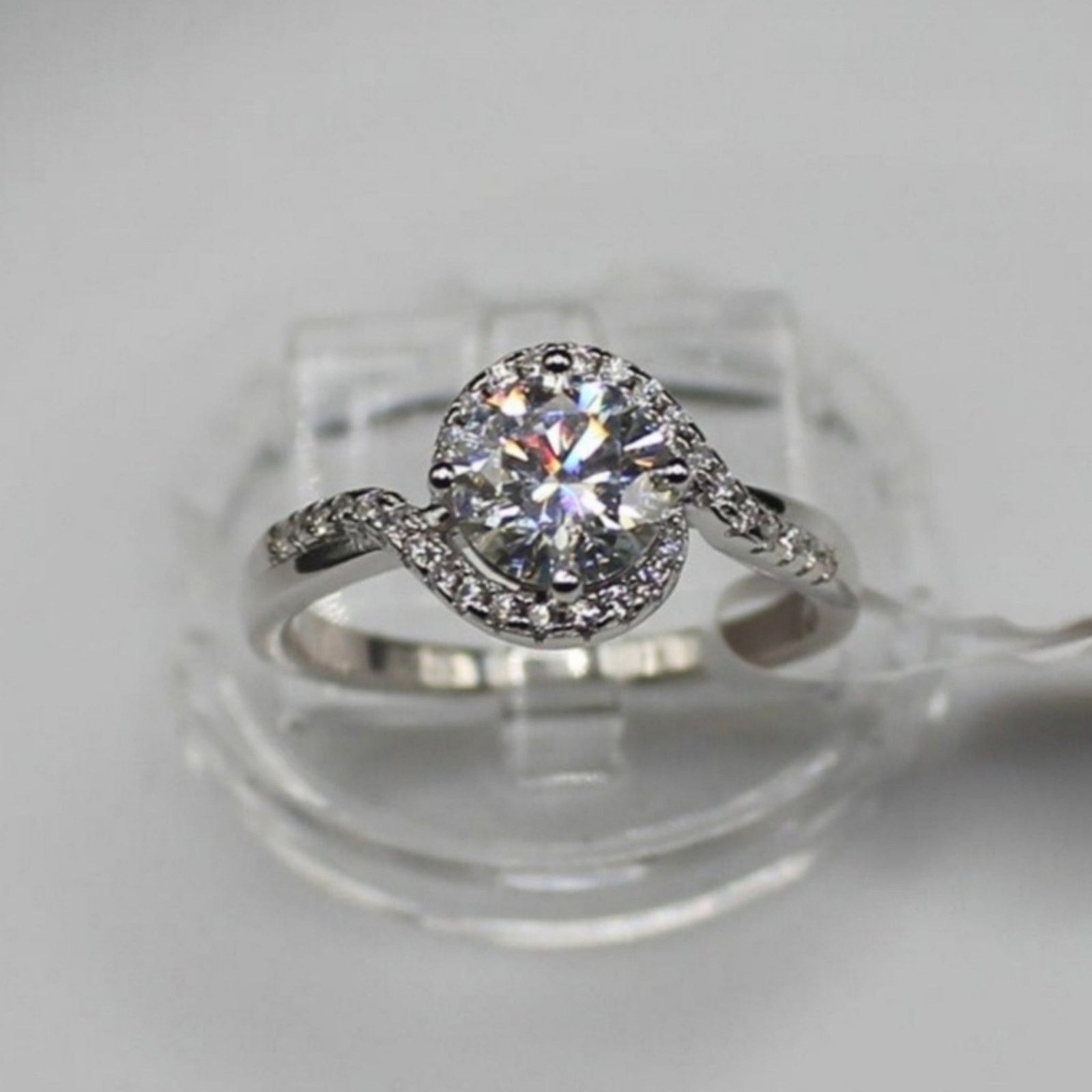 Other Moissanite Twist Band Engagement Ring Waves Silver 7 NWT Size ONE SIZE - 2 Thumbnail
