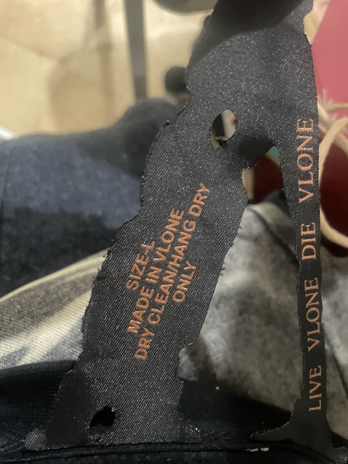 Vlone Vlone Skull Crewneck Sweater Size US L / EU 52-54 / 3 - 3 Thumbnail