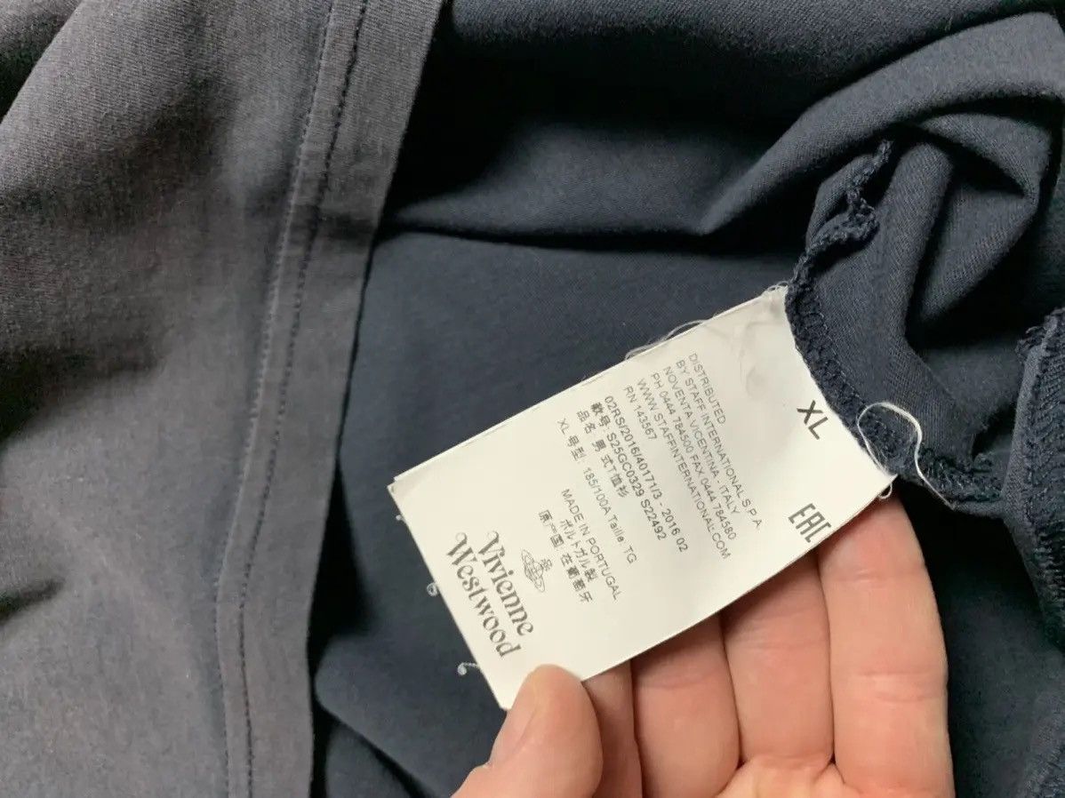 Vivienne Westwood Vintage Vivienne Westwood tee logo size XL distressed Size US XL / EU 56 / 4 - 7 Thumbnail