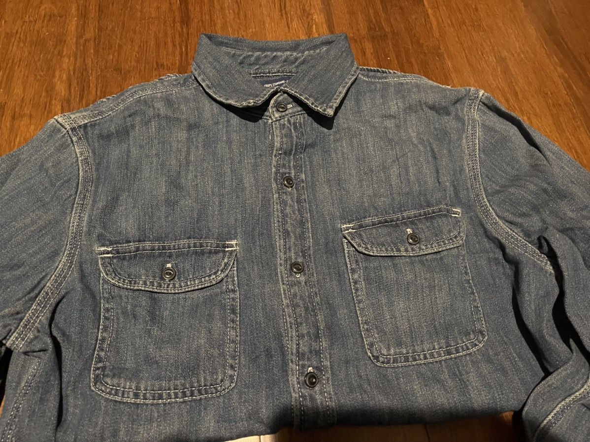 Old Navy Old Navy Classic Button-Down Jean Shirt Size US S / EU 44-46 / 1 - 3 Thumbnail