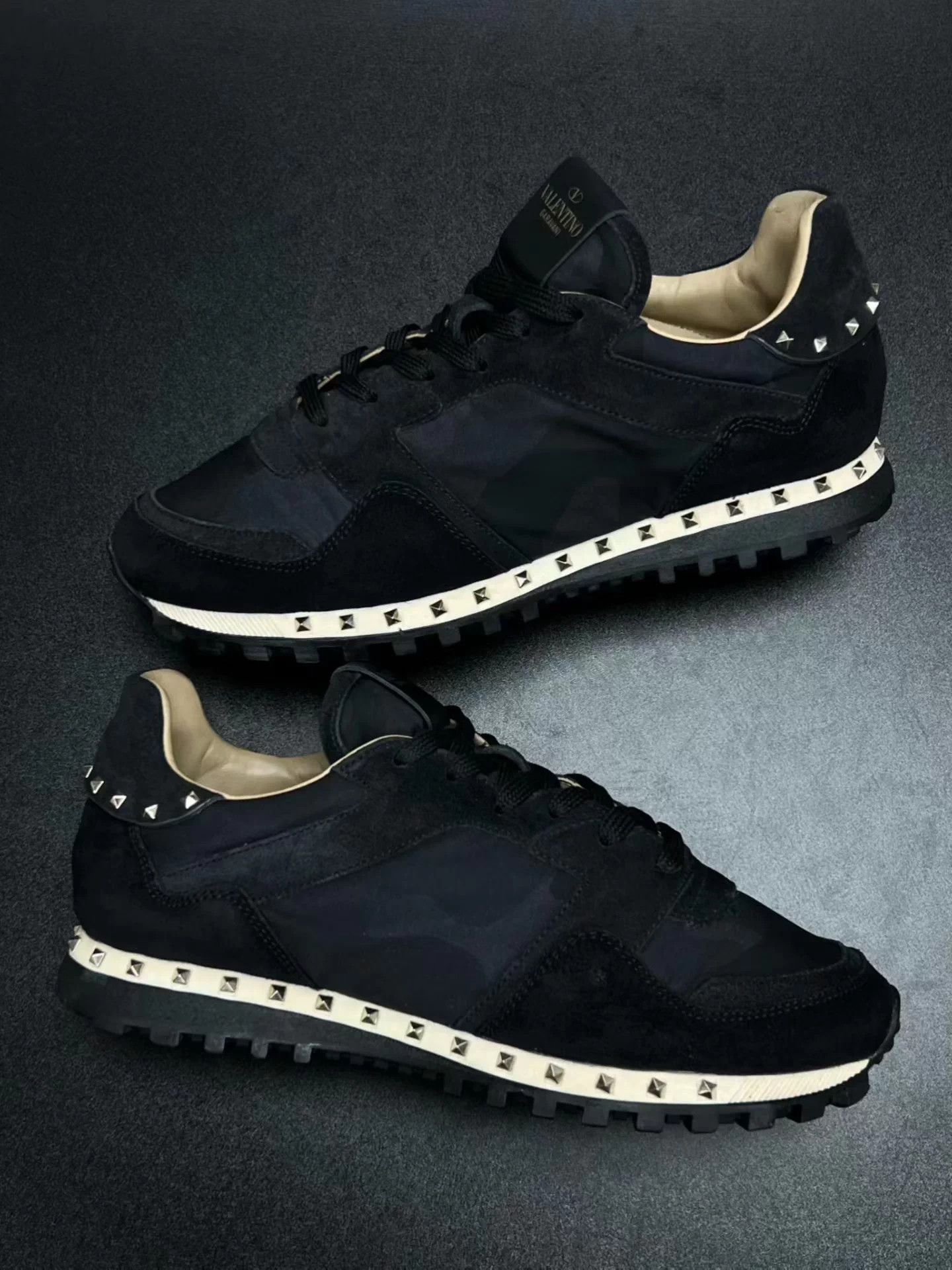 Valentino Valentino Rivet Sneakers 41 Excellent Condition Size US 8 / EU 41 - 5 Thumbnail
