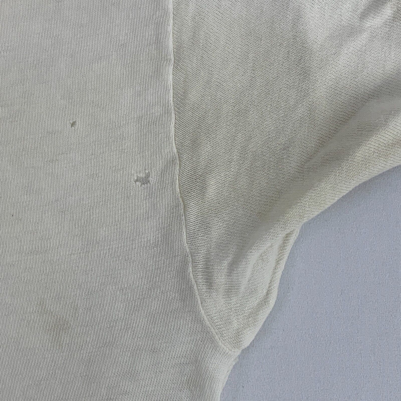 Vintage Vintage Distressed That Place Across Sports Arena T Shirt S Size US S / EU 44-46 / 1 - 9 Thumbnail
