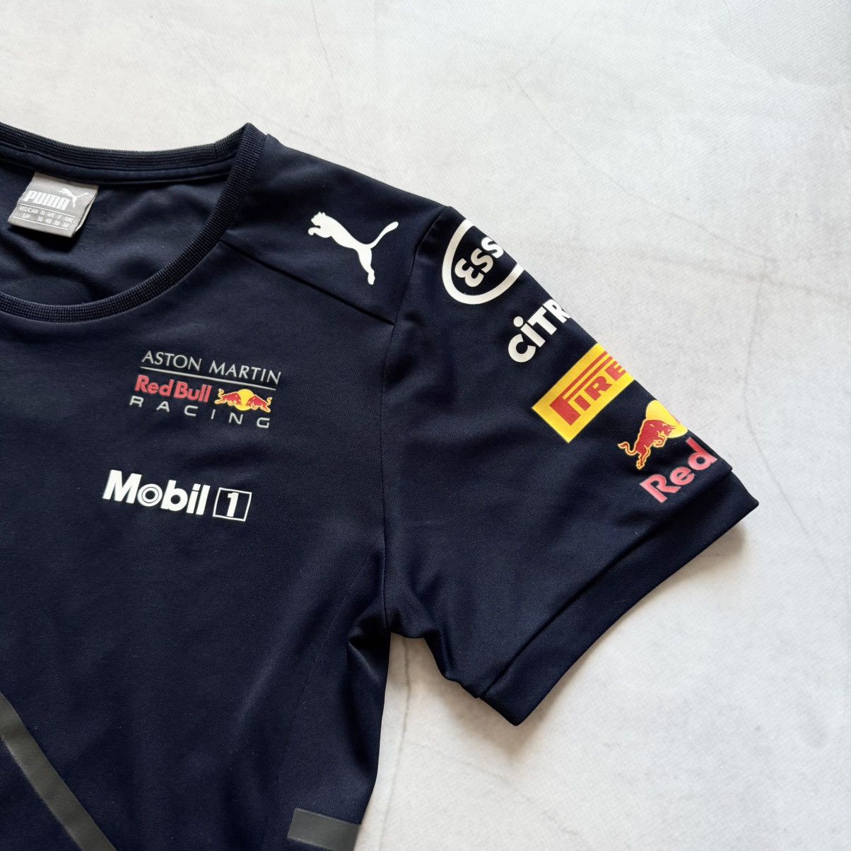 Red Bull Red Bull Puma Formula 1 Ferrari Mercedes Shirt Jersey Y2K Size US S / EU 44-46 / 1 - 4 Thumbnail