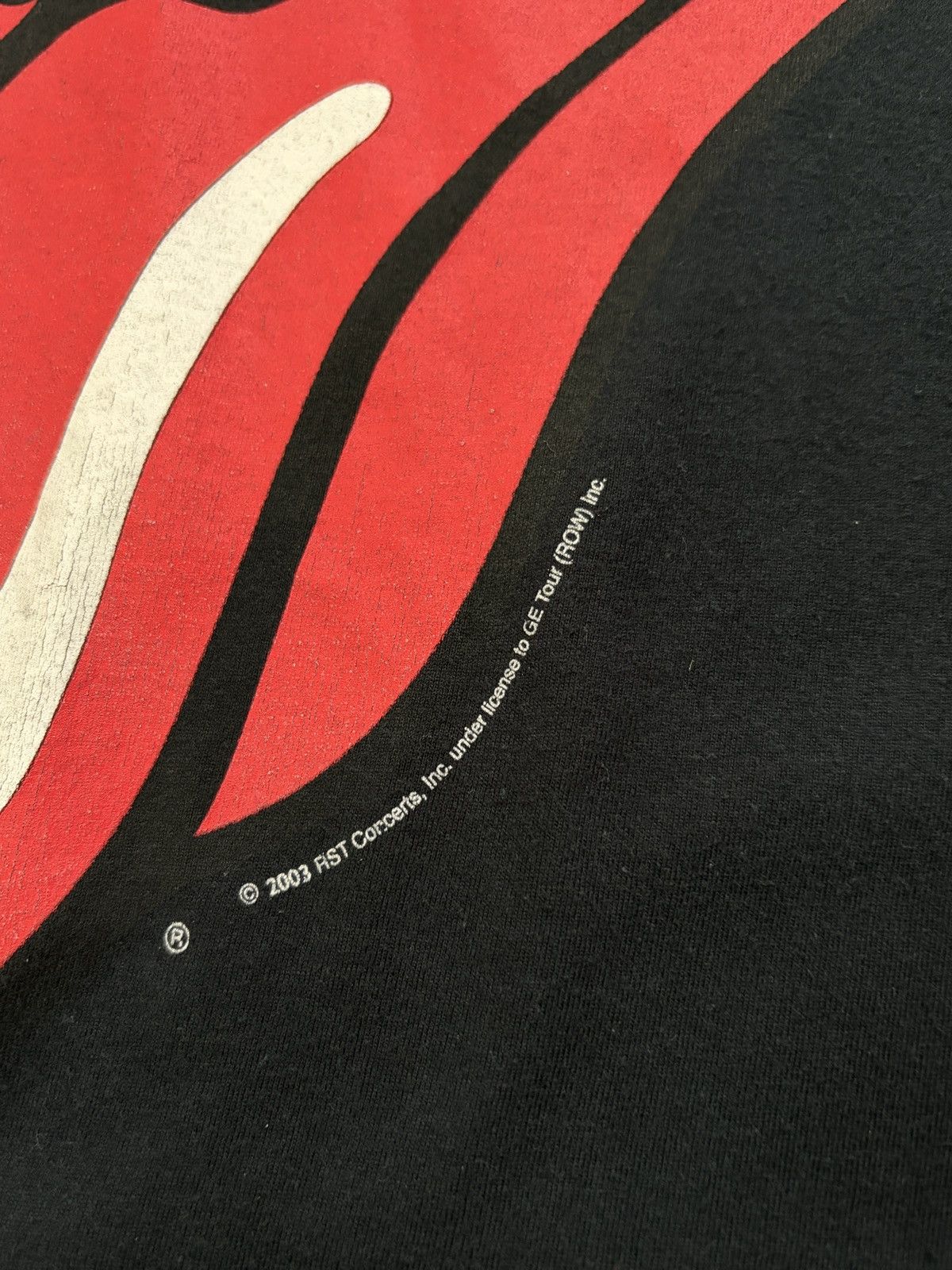 Vintage Vintage Rolling Stones 2003 Licks Tour Tongue Tee XL Size US XL / EU 56 / 4 - 7 Thumbnail