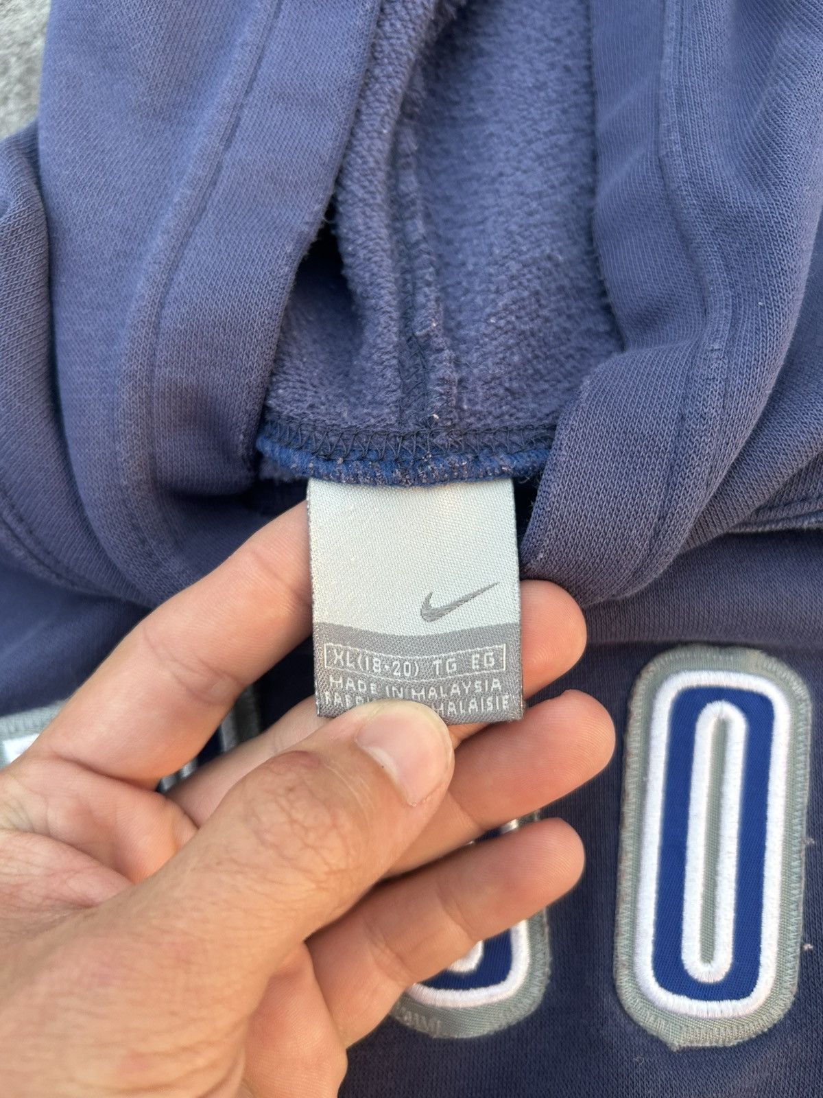 Nike Vintage Nike Center Swoosh hoodie Size US L / EU 52-54 / 3 - 2 Thumbnail