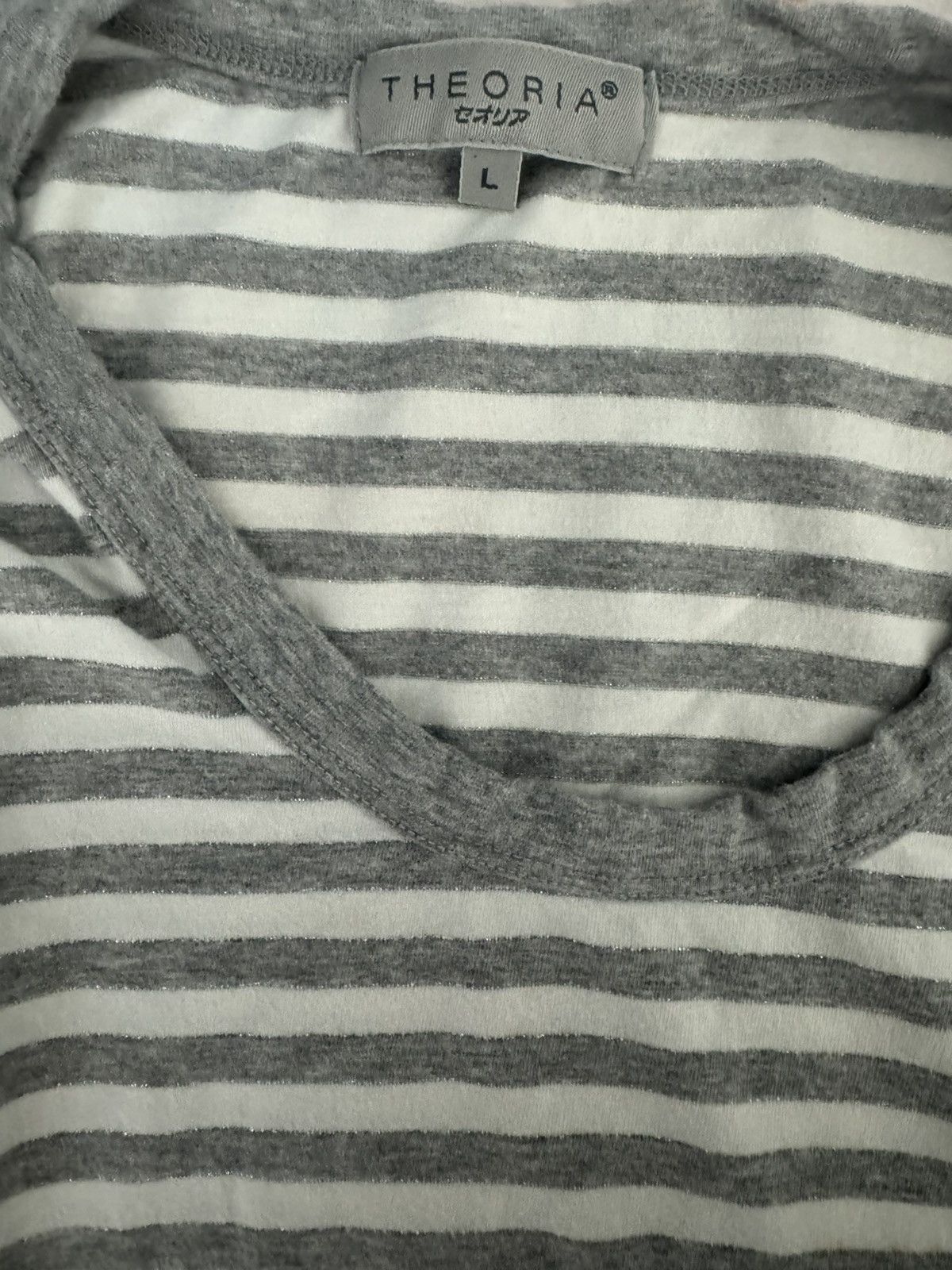 Other Grey and white Y2K striped fited shirt Size M / US 6-8 / IT 42-44 - 2 Thumbnail