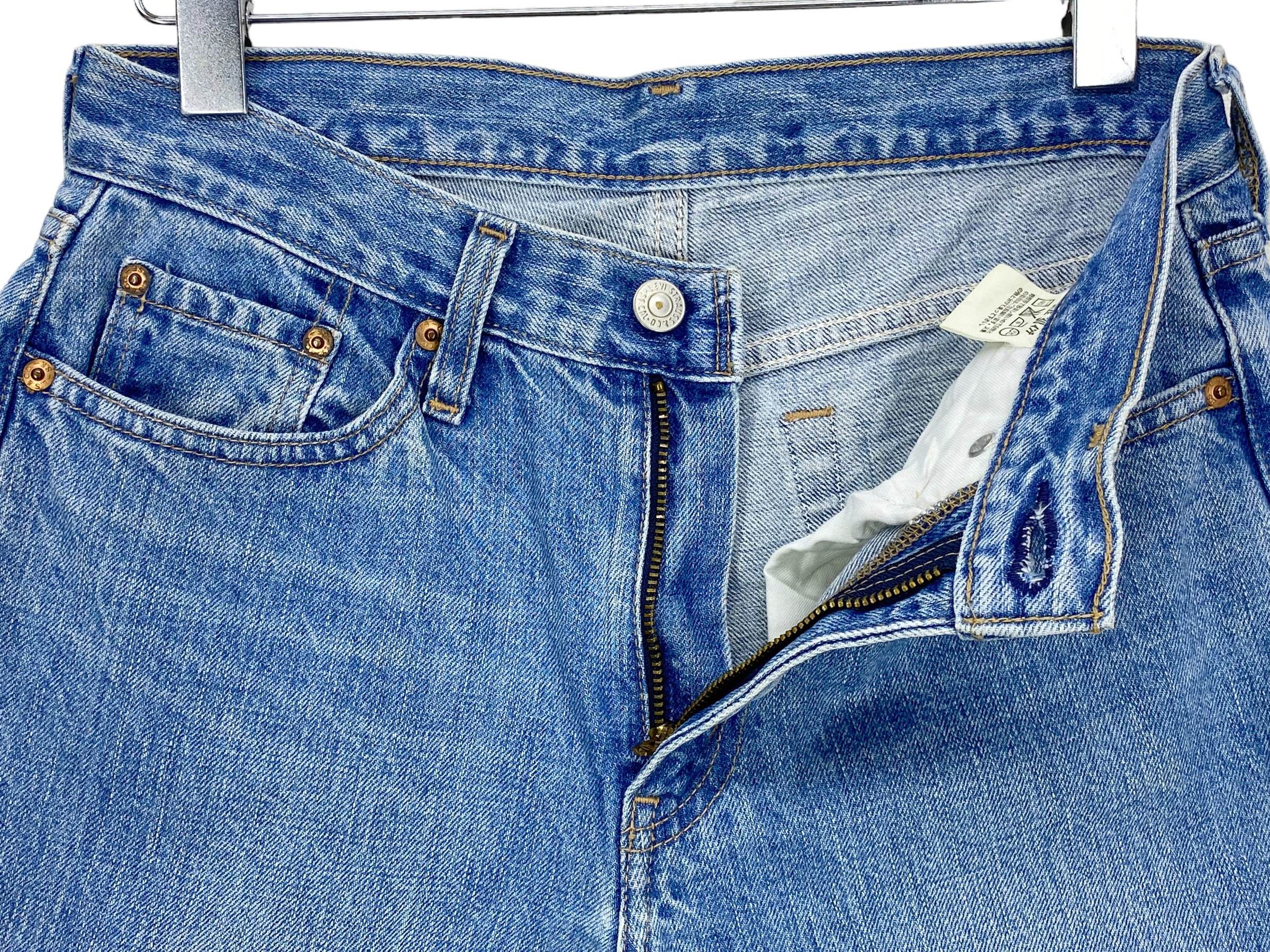 Levi's × Levi's Vintage Clothing Levi's Jeans 517 Light Wash Vintage Bootcut Denim Size 28" / US 6 / IT 42 - 11 Thumbnail
