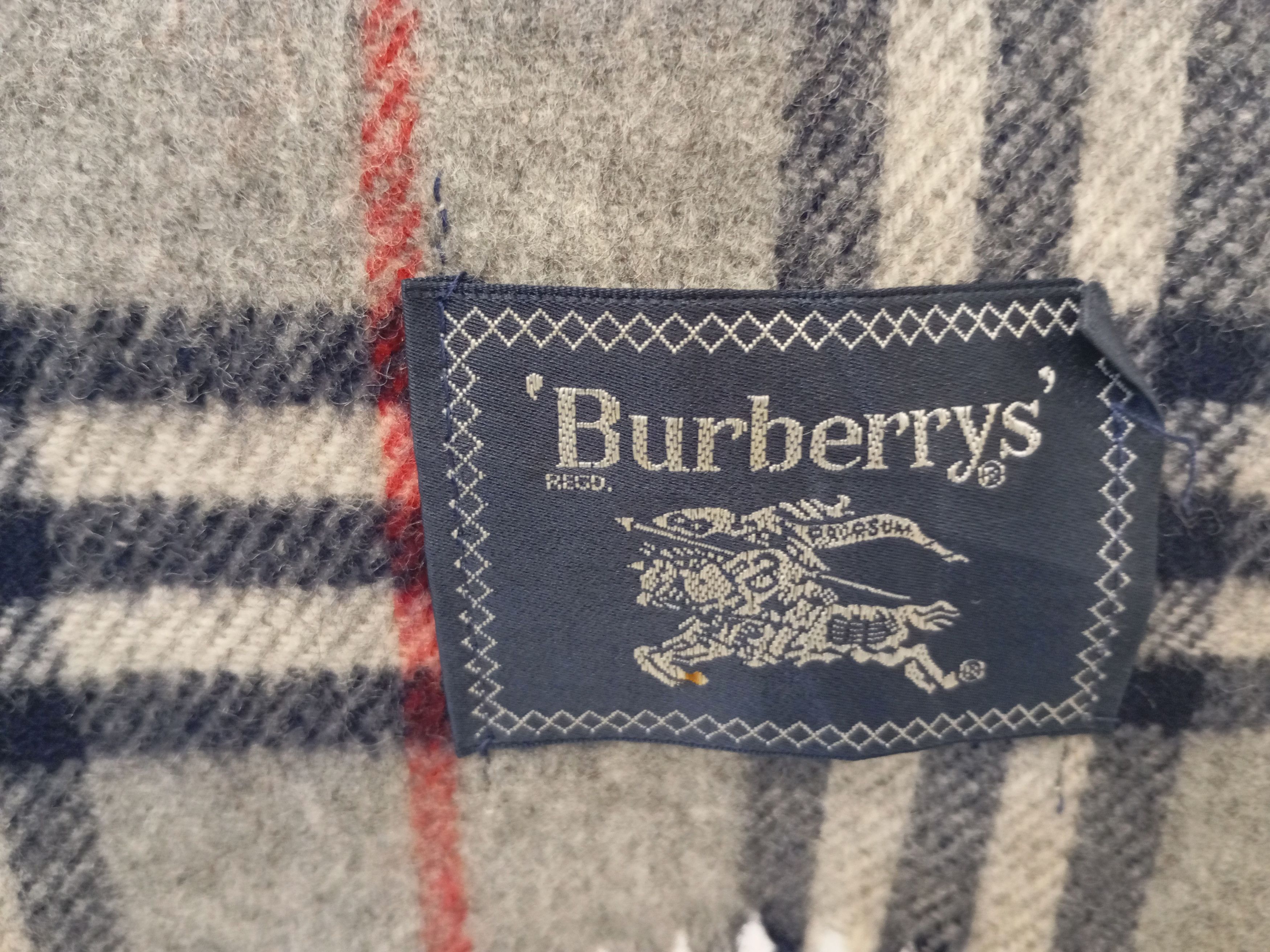 Burberry Distressed Burberrys scarves scarf shawl Size ONE SIZE - 3 Thumbnail
