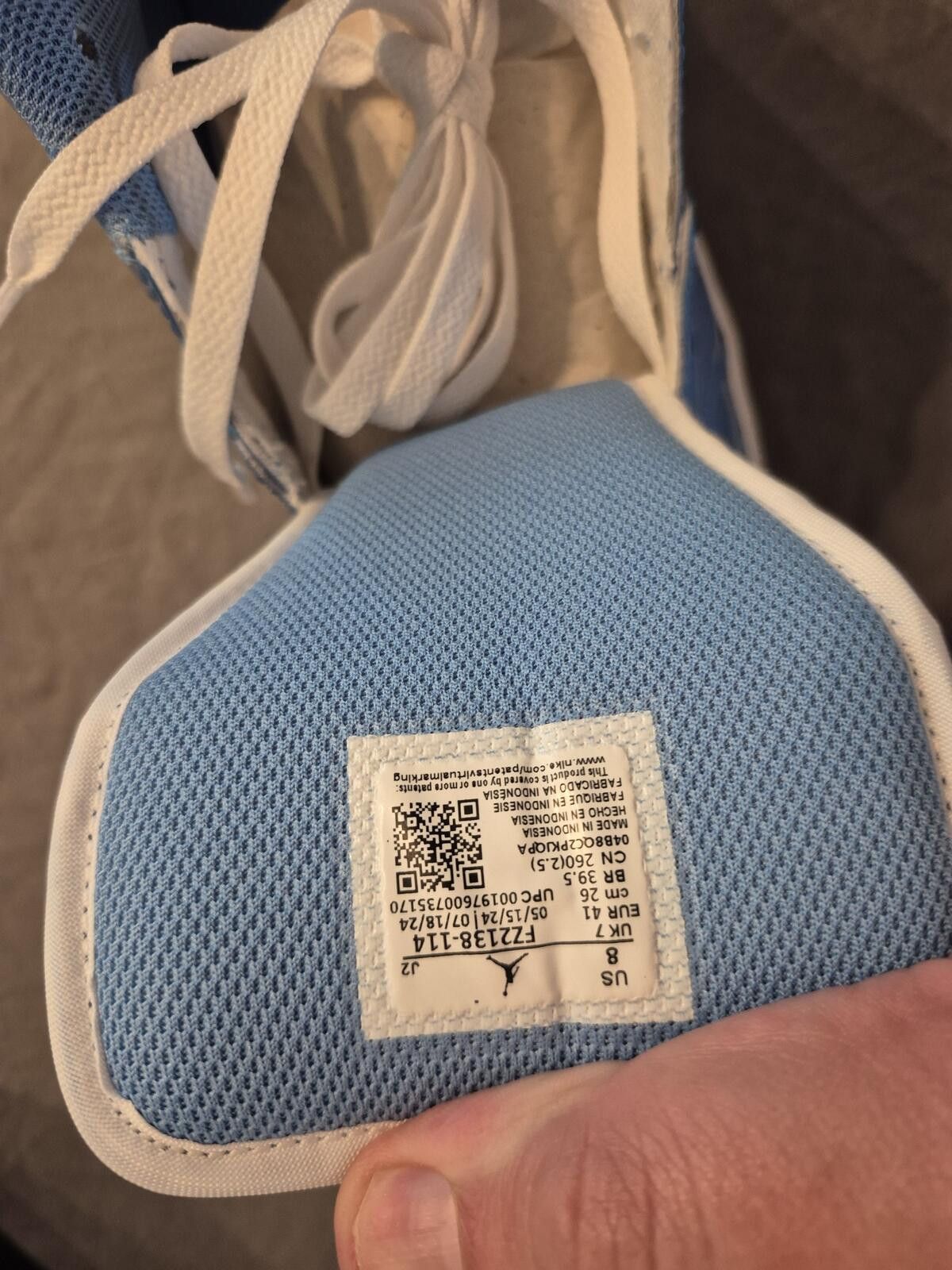 Jordan Brand Air Jordan 1 low unc blue Size 8 M Brand New Size US 8 / EU 41 - 7 Thumbnail