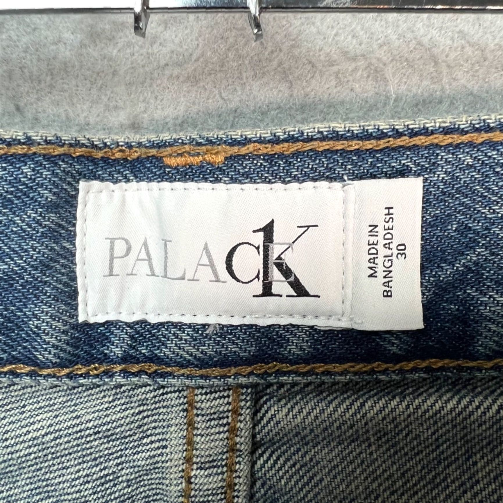 Palace Palace Calvin Klein Mens Bermuda Shorts 30 Blue 100% Cotton NEW! Denim Baggy Mid Rise Flat Front Pockets Crew Neckless? Size US 30 / EU 46 - 3 Thumbnail
