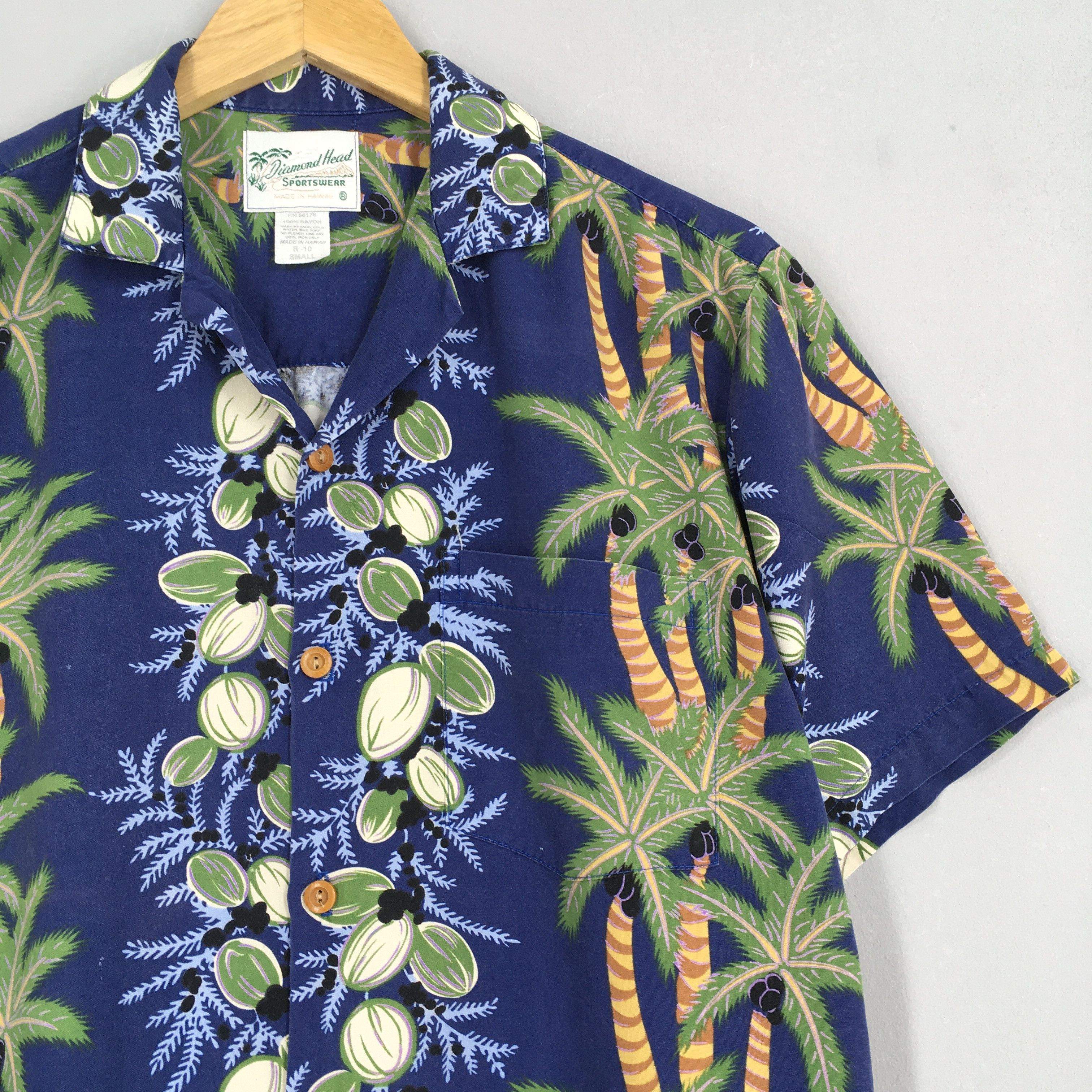 Diamond Head Vintage Diamond Head Sportswear Surfing Beach Shirt Small Size US S / EU 44-46 / 1 - 2 Thumbnail