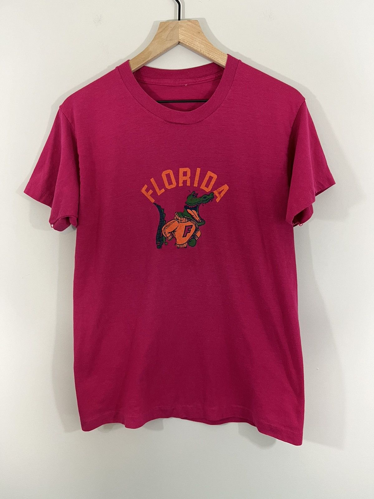 Vintage Single Stitch Florida Gators Fuchsia Distressed Tee Size US M / EU 48-50 / 2 - 1 Thumbnail