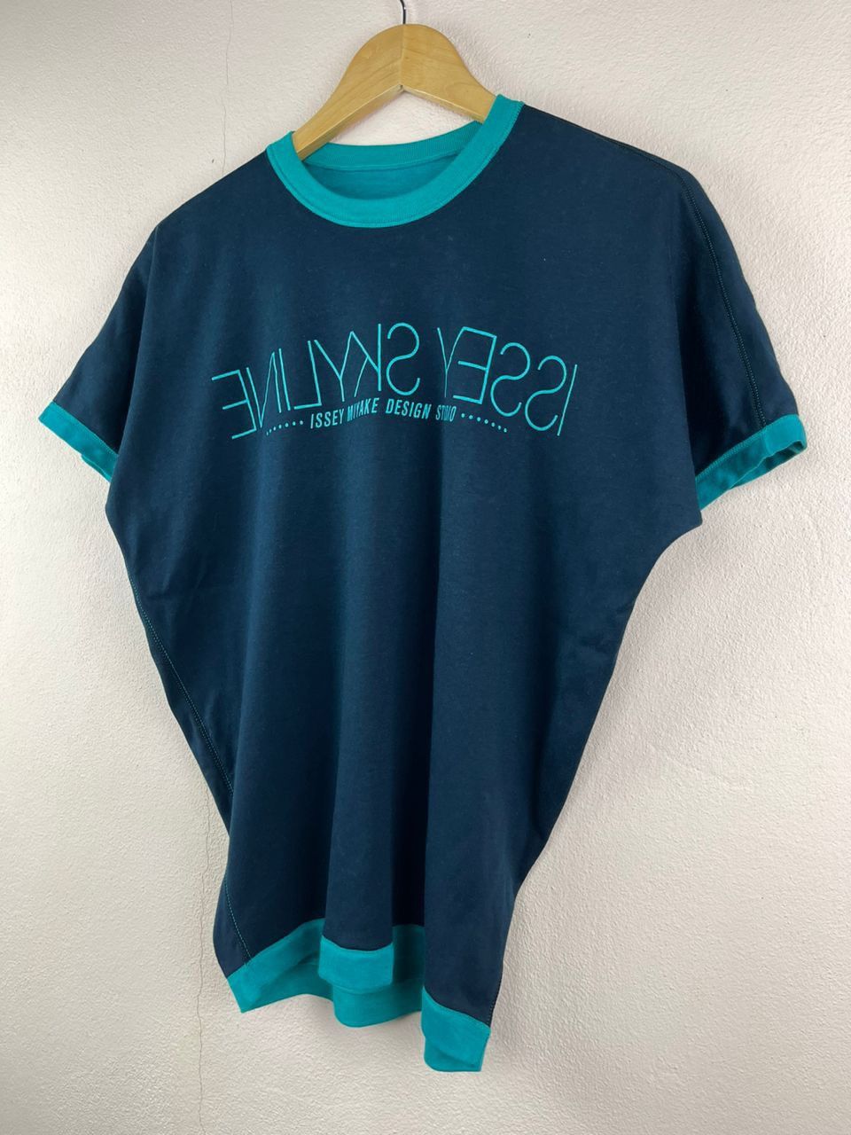 Designer × Issey Miyake × Japanese Brand Issey Skyline Issey Miyake Studio Iconic Logo Tee Size US L / EU 52-54 / 3 - 10 Thumbnail