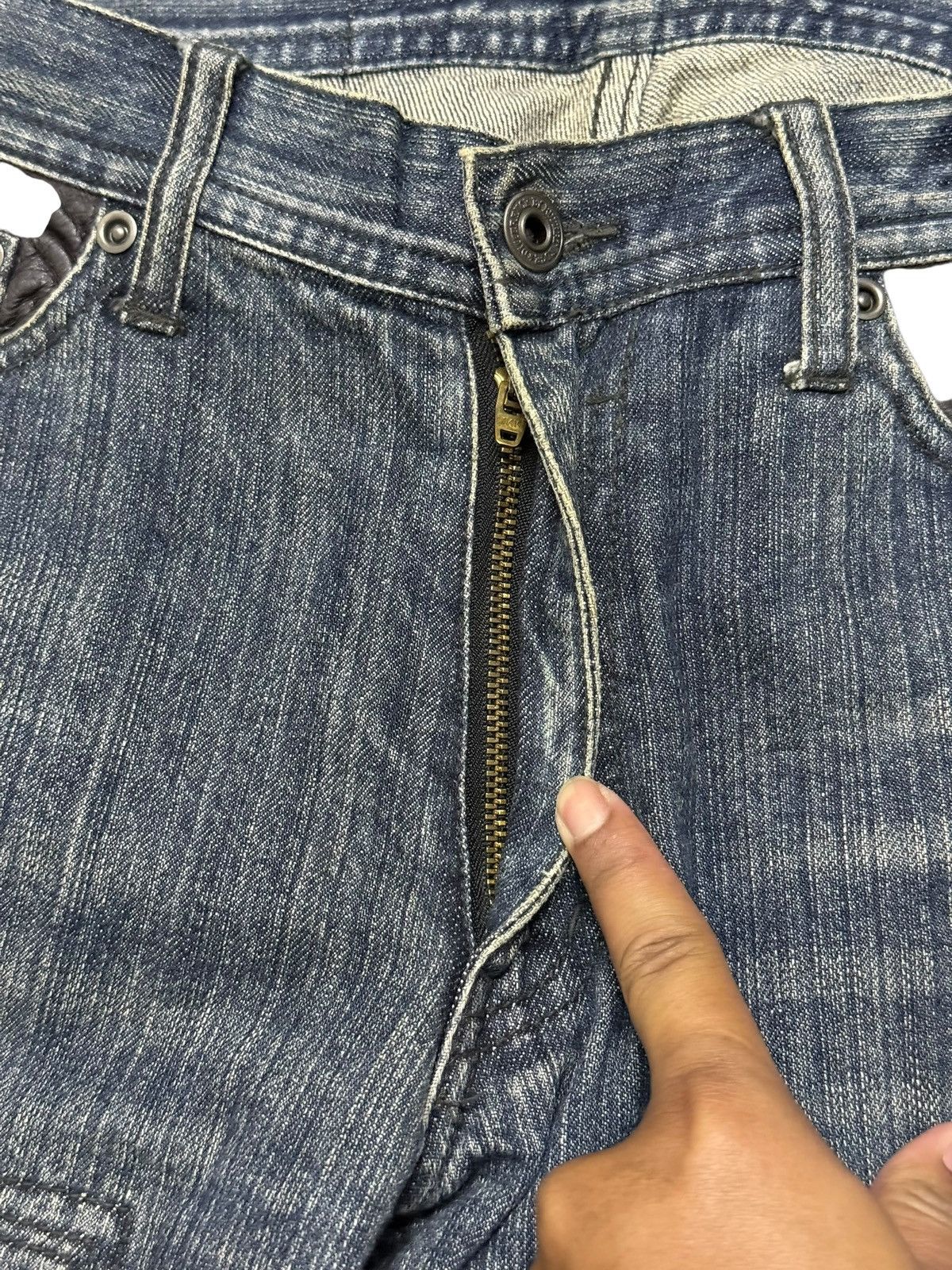 Le Grande Bleu (L.G.B.) Flared Jeans Rupert Difference Distressed Rare Design Denim Size US 30 / EU 46 - 8 Thumbnail
