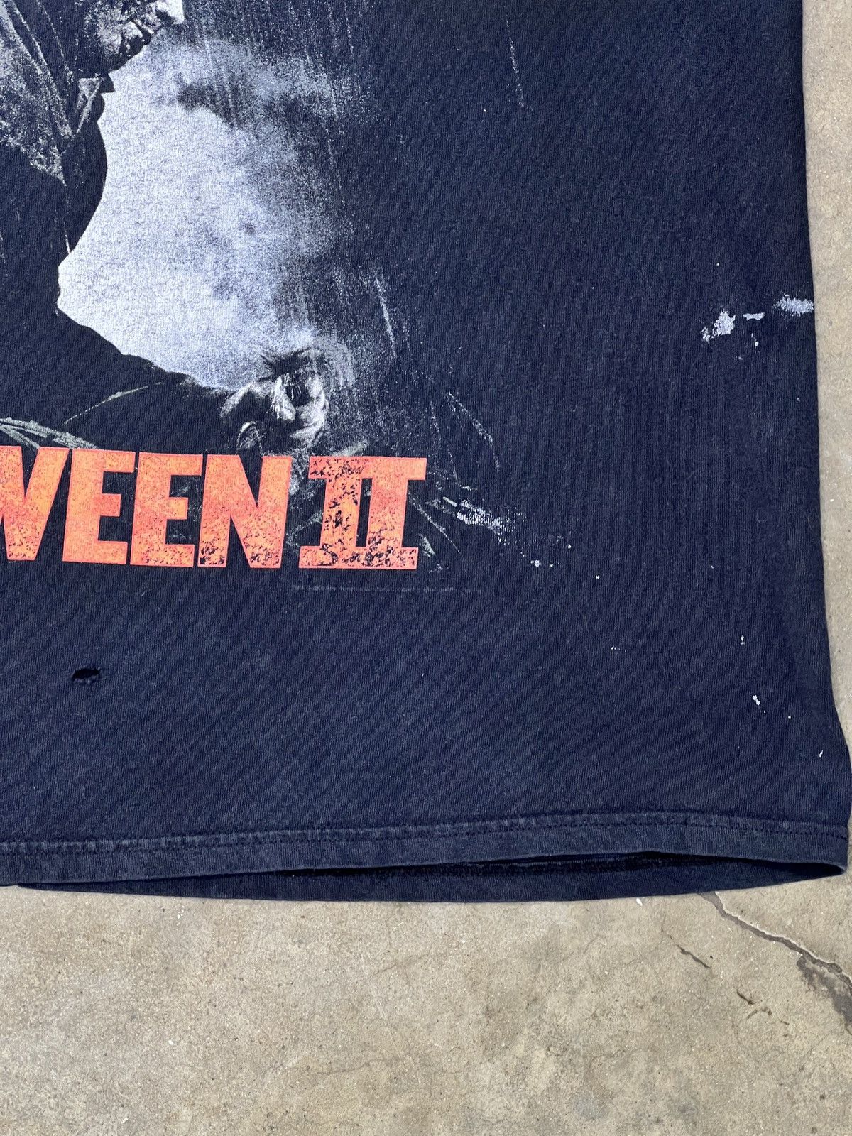Vintage Vintage Halloween Family is Forever Rob Zombie Tee Sz. XL Size US XL / EU 56 / 4 - 6 Thumbnail