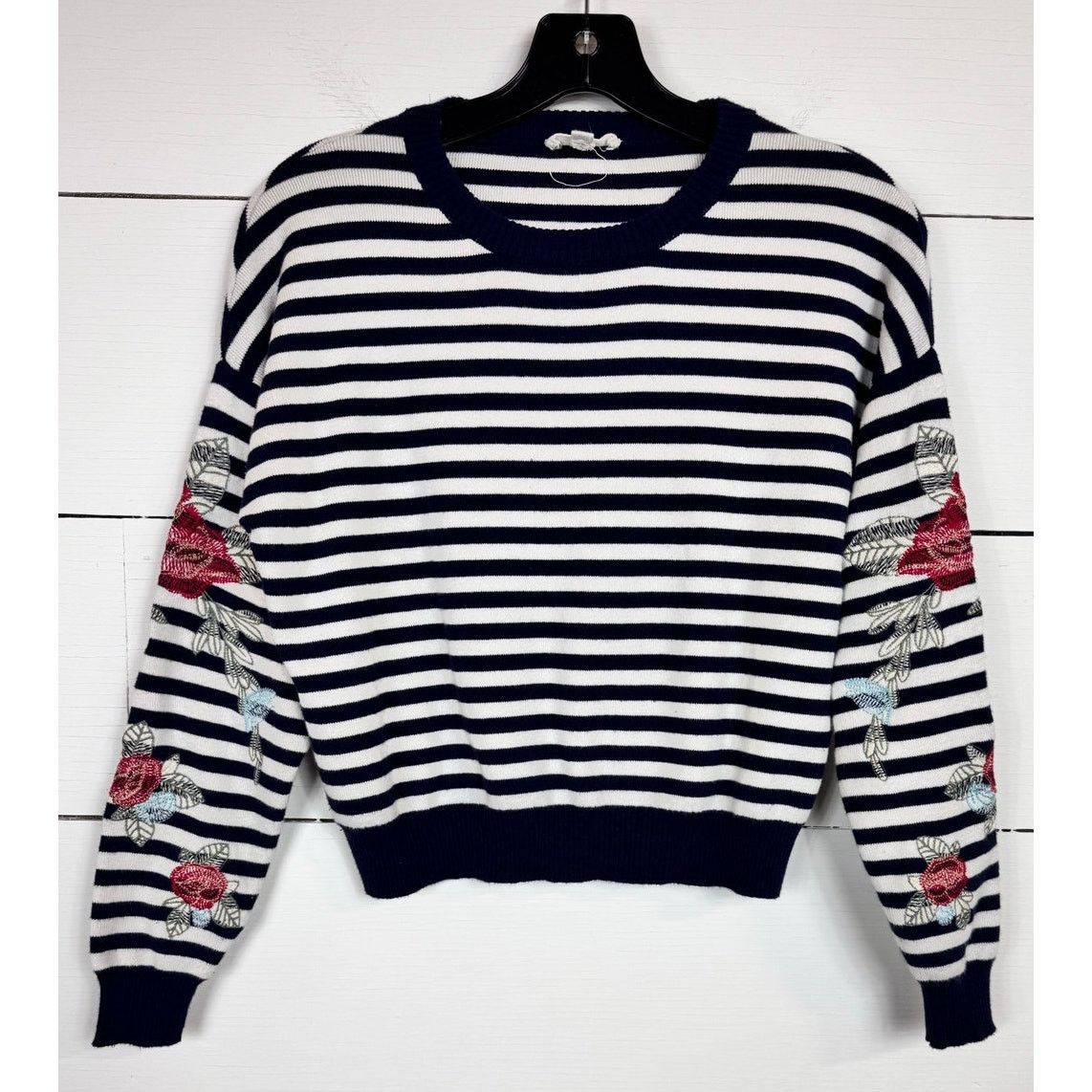 Other Wyld Hart Cropped Sweater Women's Size Small Size S / US 4 / IT 40 - 1 Thumbnail