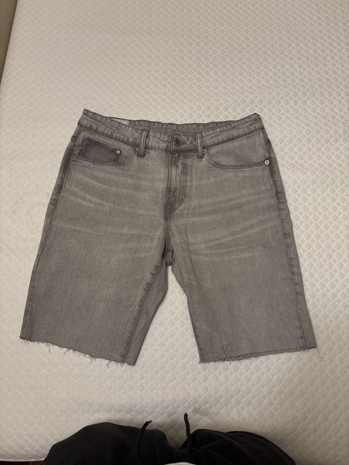 H&M Grey denim jorts Size US 33 - 1 Thumbnail